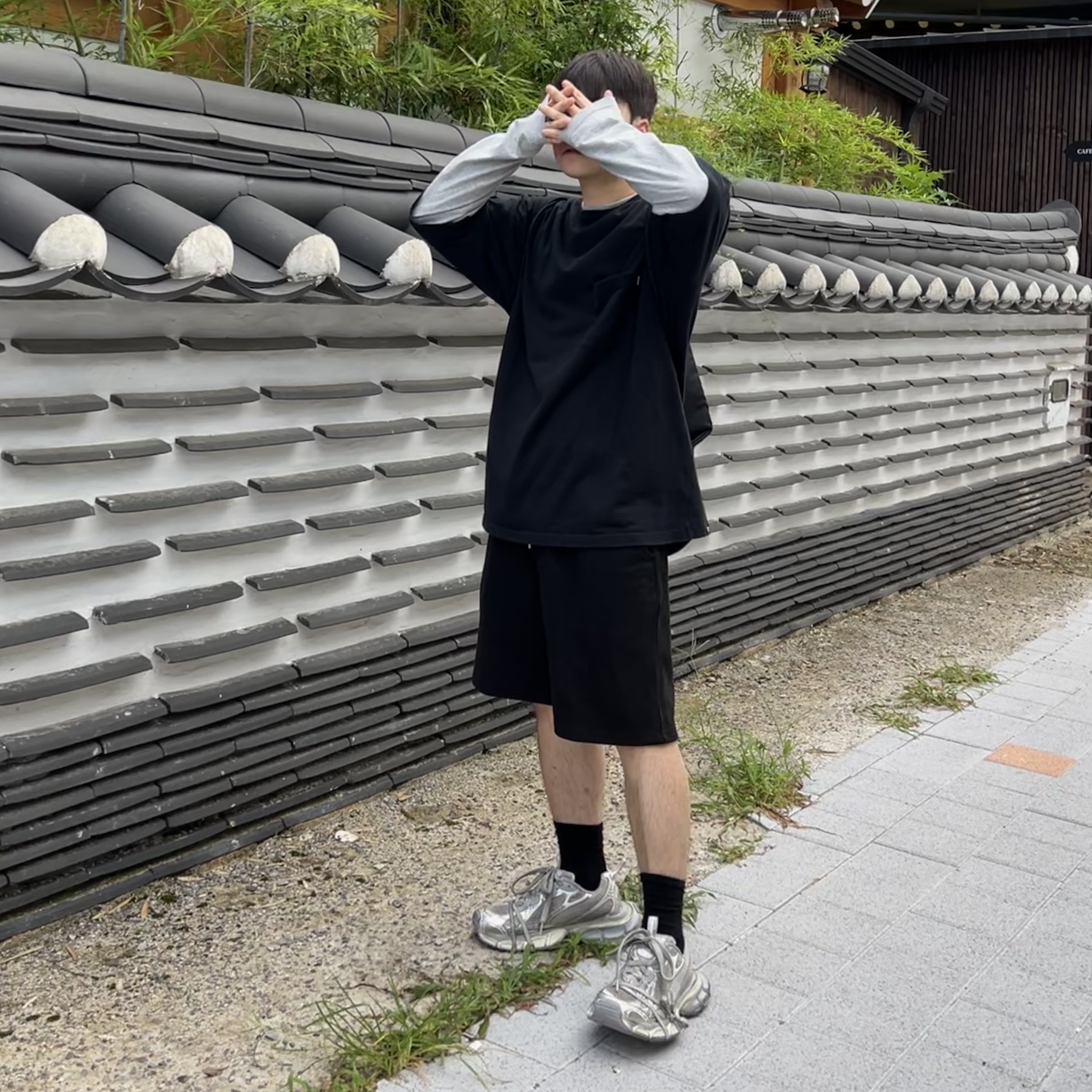 Balenciaga 3XL Sneakers Light Beige 착용 스타일 - 3