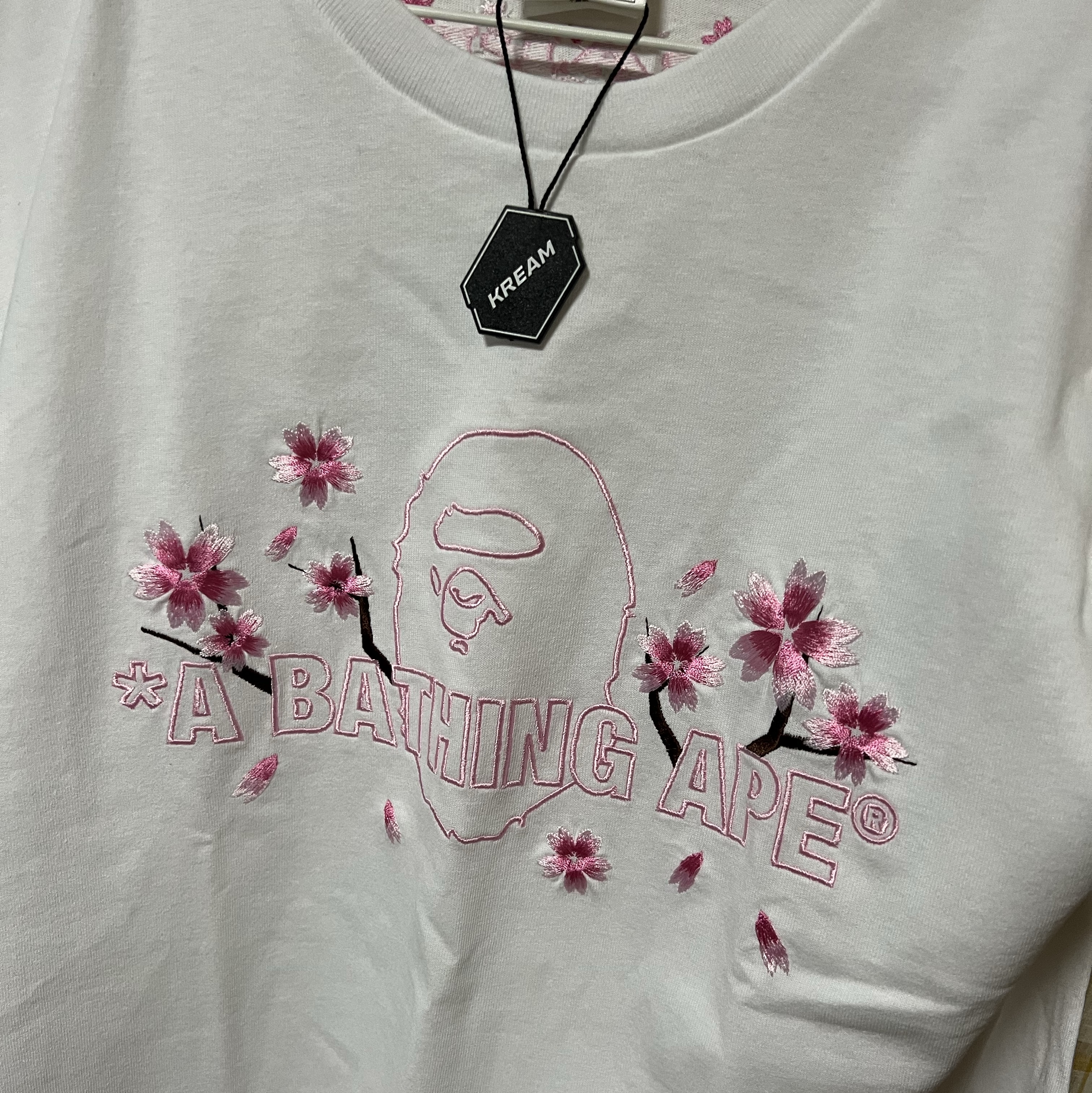 BAPE Sakura A Bathing Ape T-Shirt White 착용 스타일