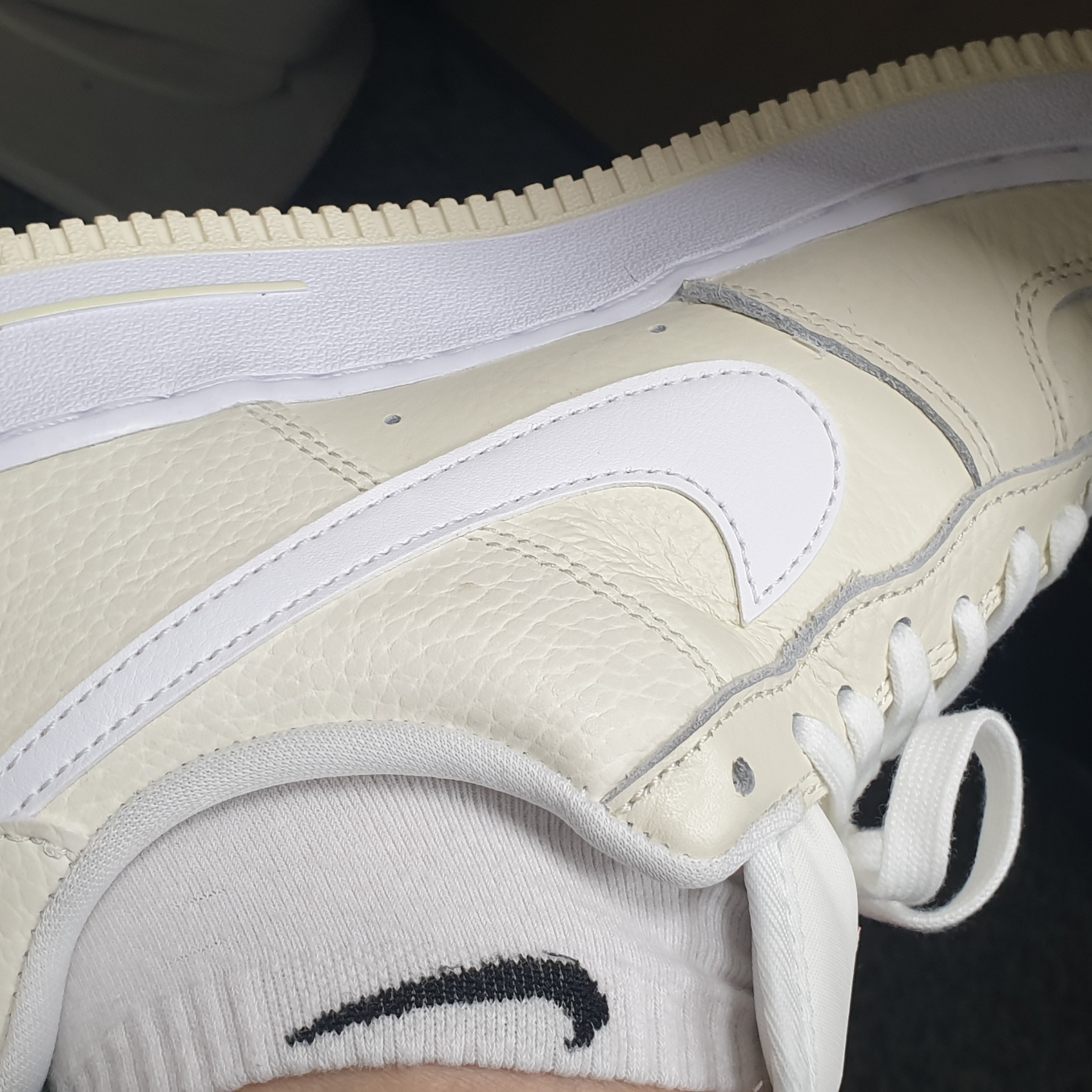Nike Air Force 1 '07 PRM Popcorn 착용 스타일 - 6