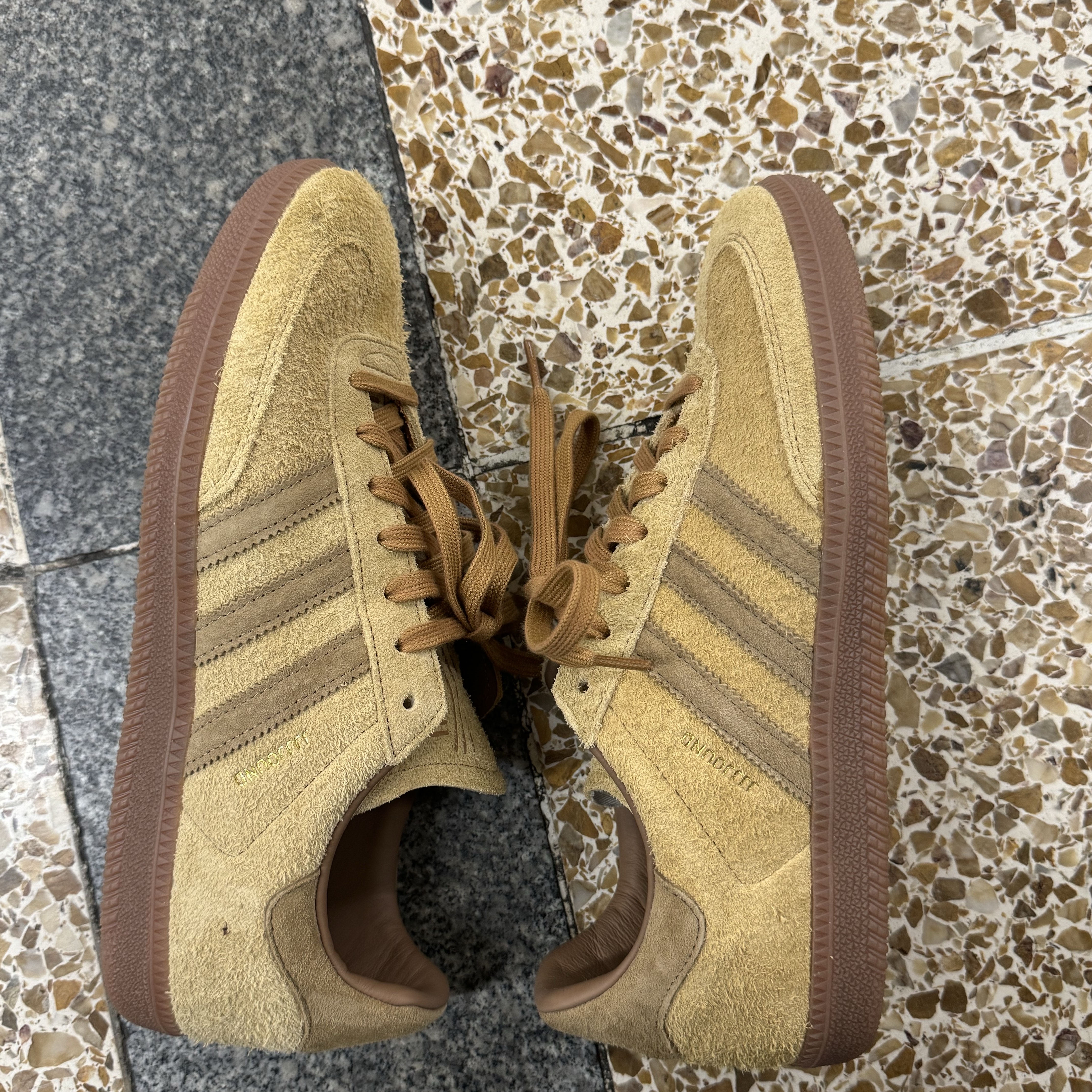 Adidas x JJJJound Samba OG Mesa 착용 스타일 - 2