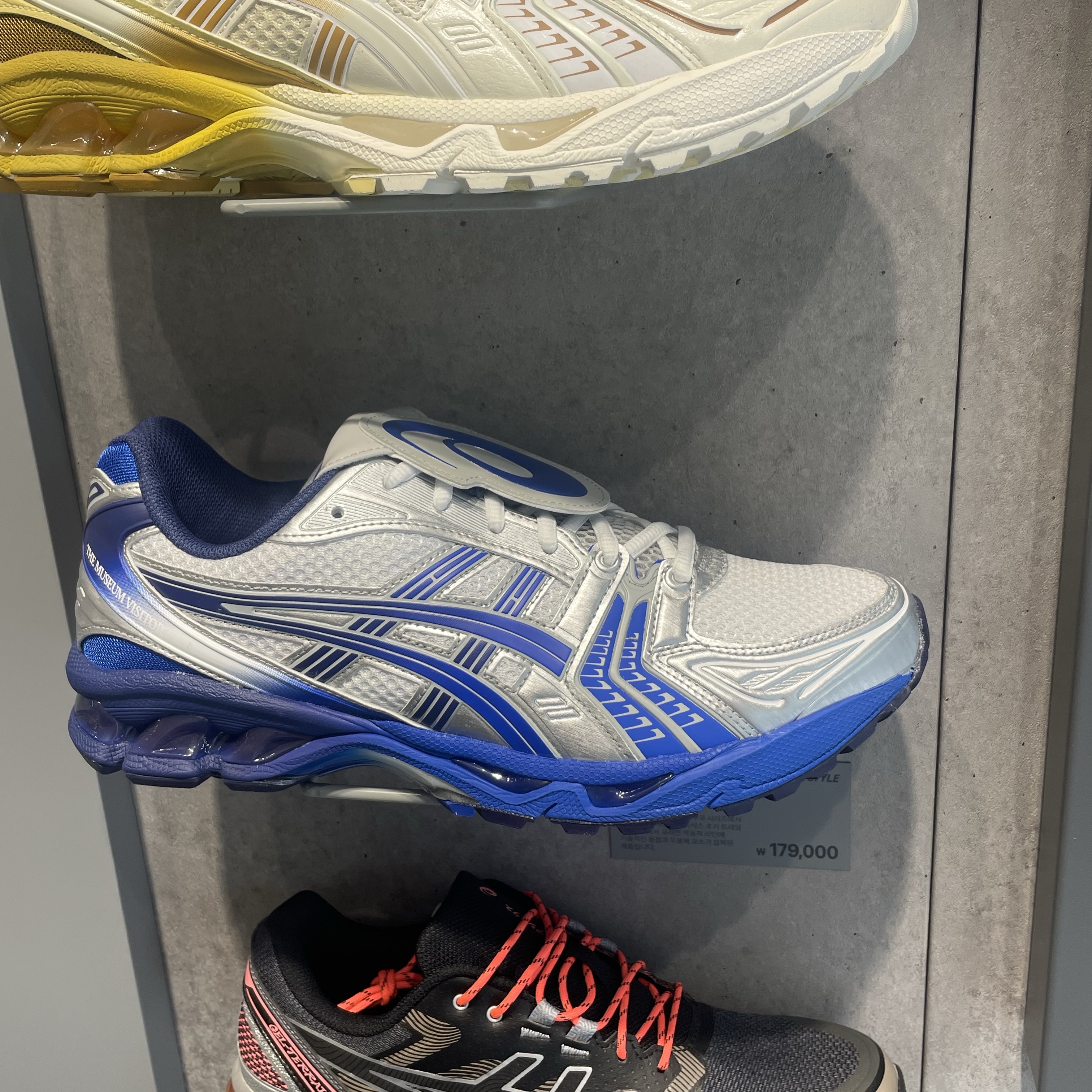 Asics x The Museum Visitor Gel-Kayano 14 Polar Shade Illusion Blue 착용 스타일