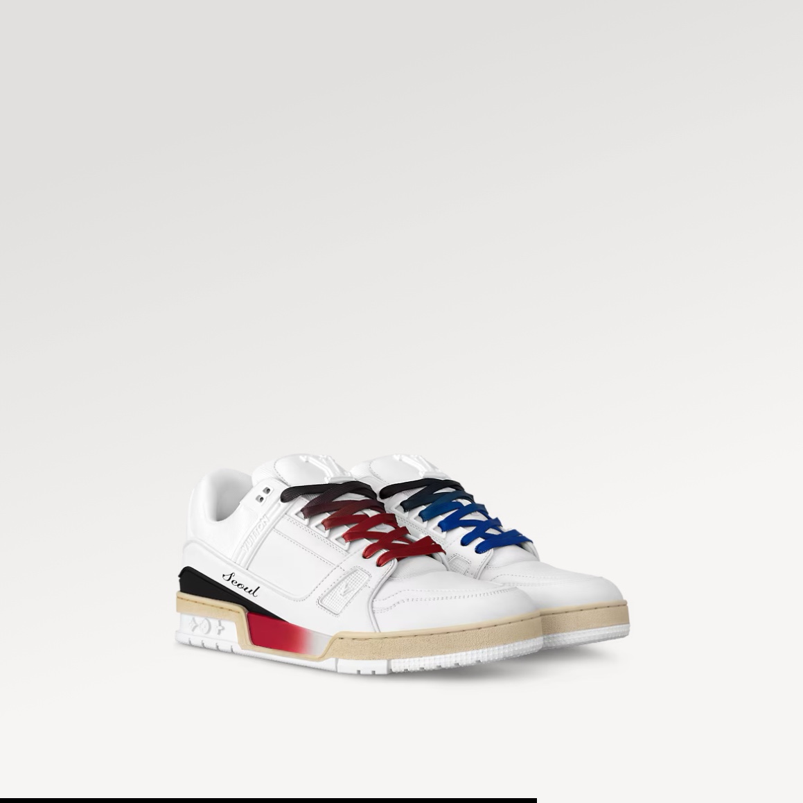Louis Vuitton LV Trainer Sneaker White 착용 스타일 - 1