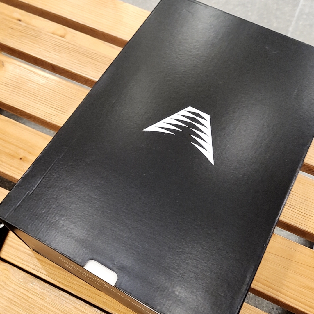 Adidas A.E. 1 Low Silver Pebble Core Black 착용 스타일 - 3