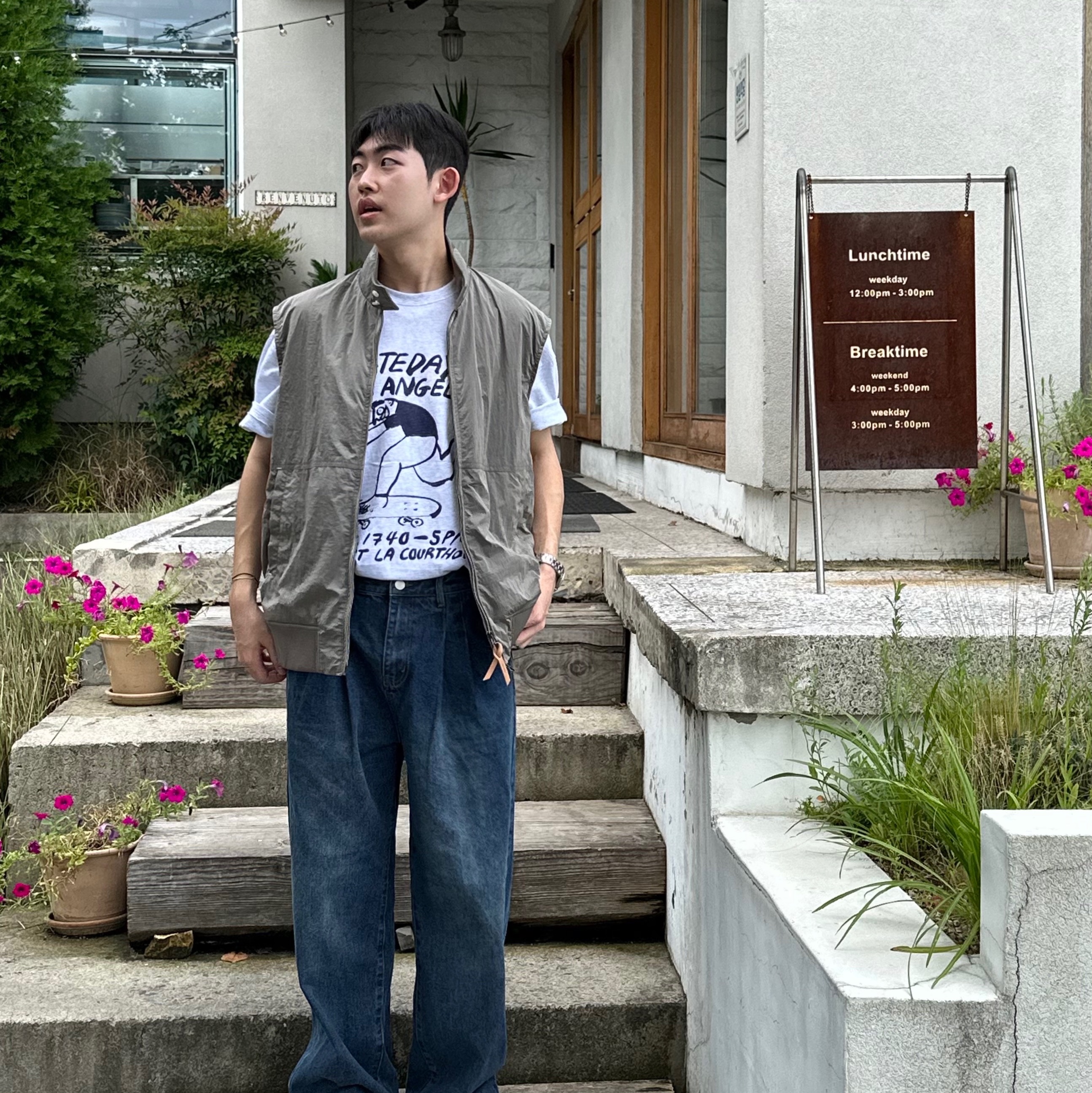 Nanamica Zip Up Wind Vest Beige, Adidas Samba OG Cloud White 착용 스타일 - 2