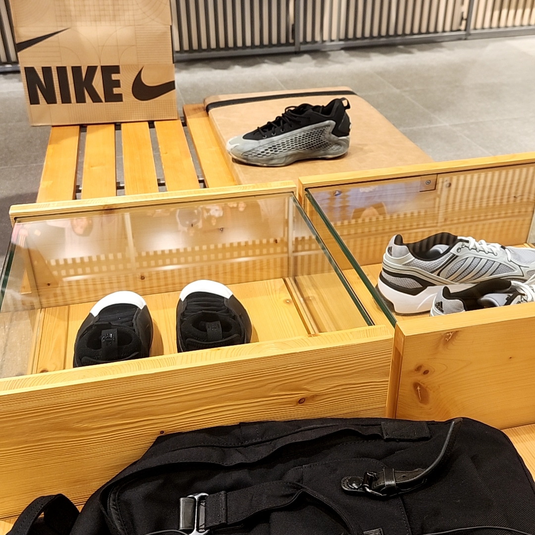 Adidas A.E. 1 Low Silver Pebble Core Black 착용 스타일 - 2