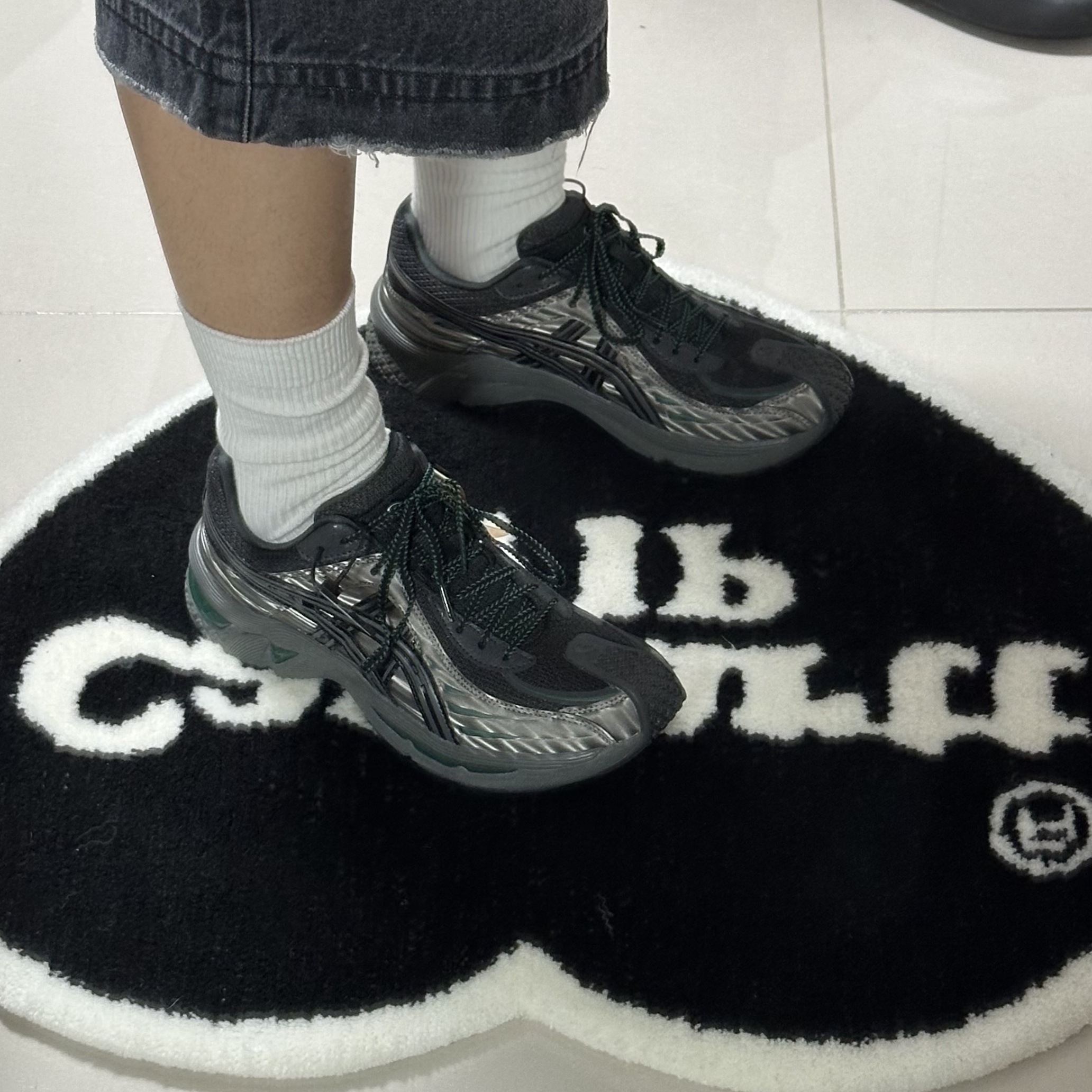 (W) Asics x Kiko Kostadinov Gel-Flammae Grey Black 착용 스타일 - 2