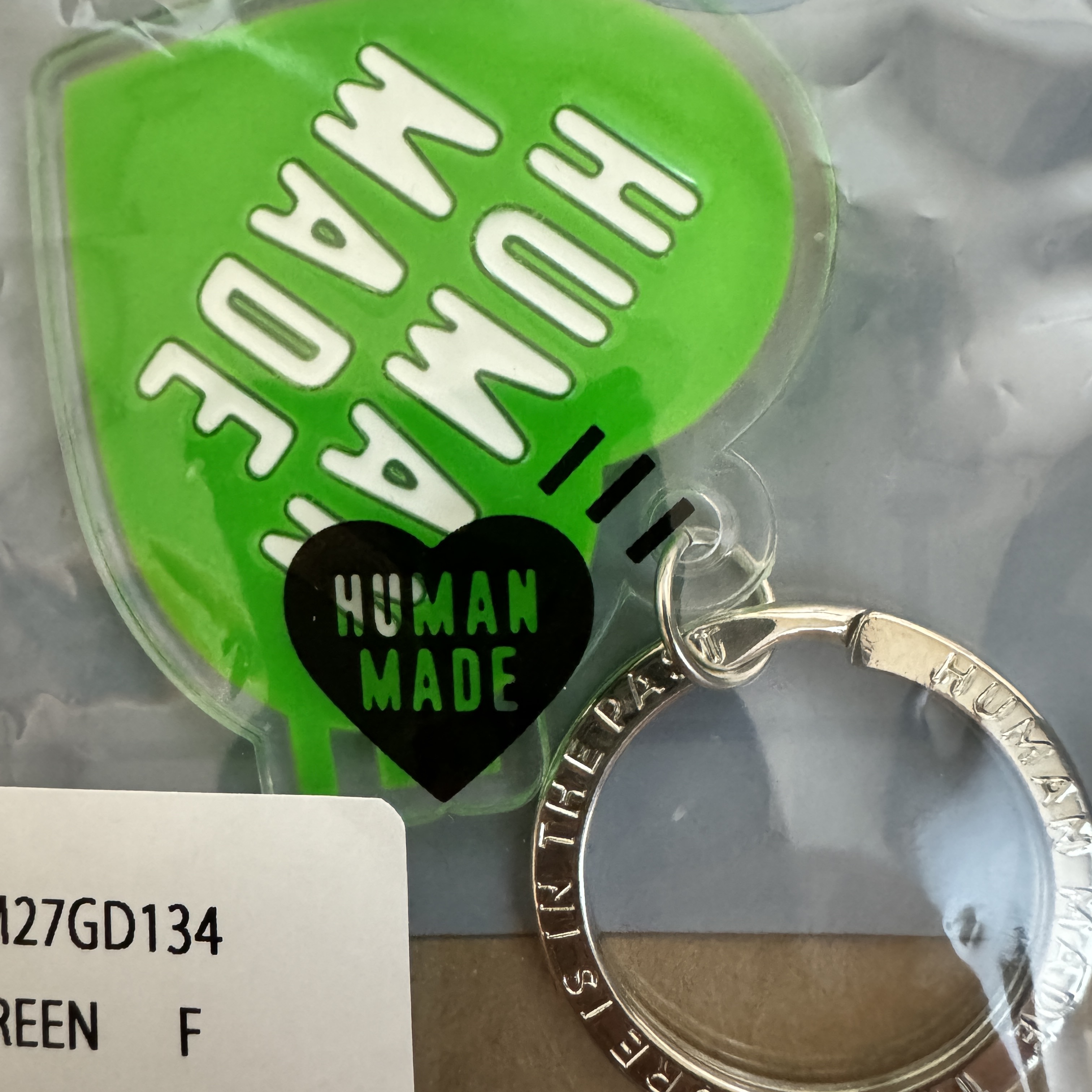 Human Made Acrylic Heart Keyring Green 착용 스타일 - 2