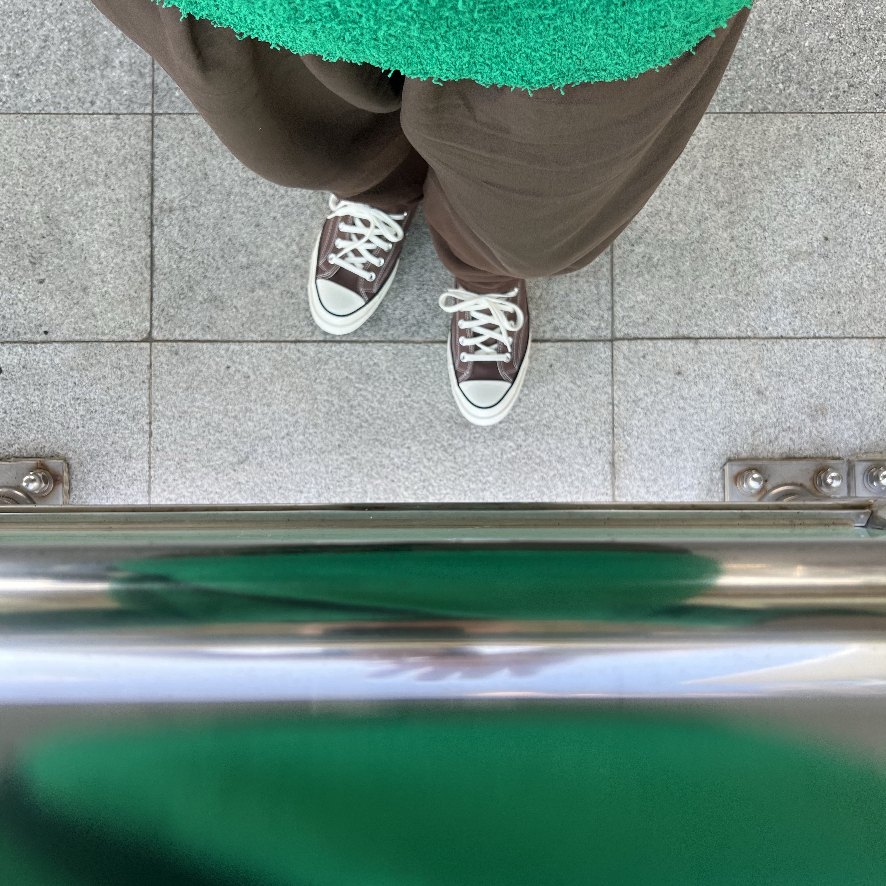 Converse Chuck 70 Ox Seasonal Color Squirrel Friend 착용 스타일