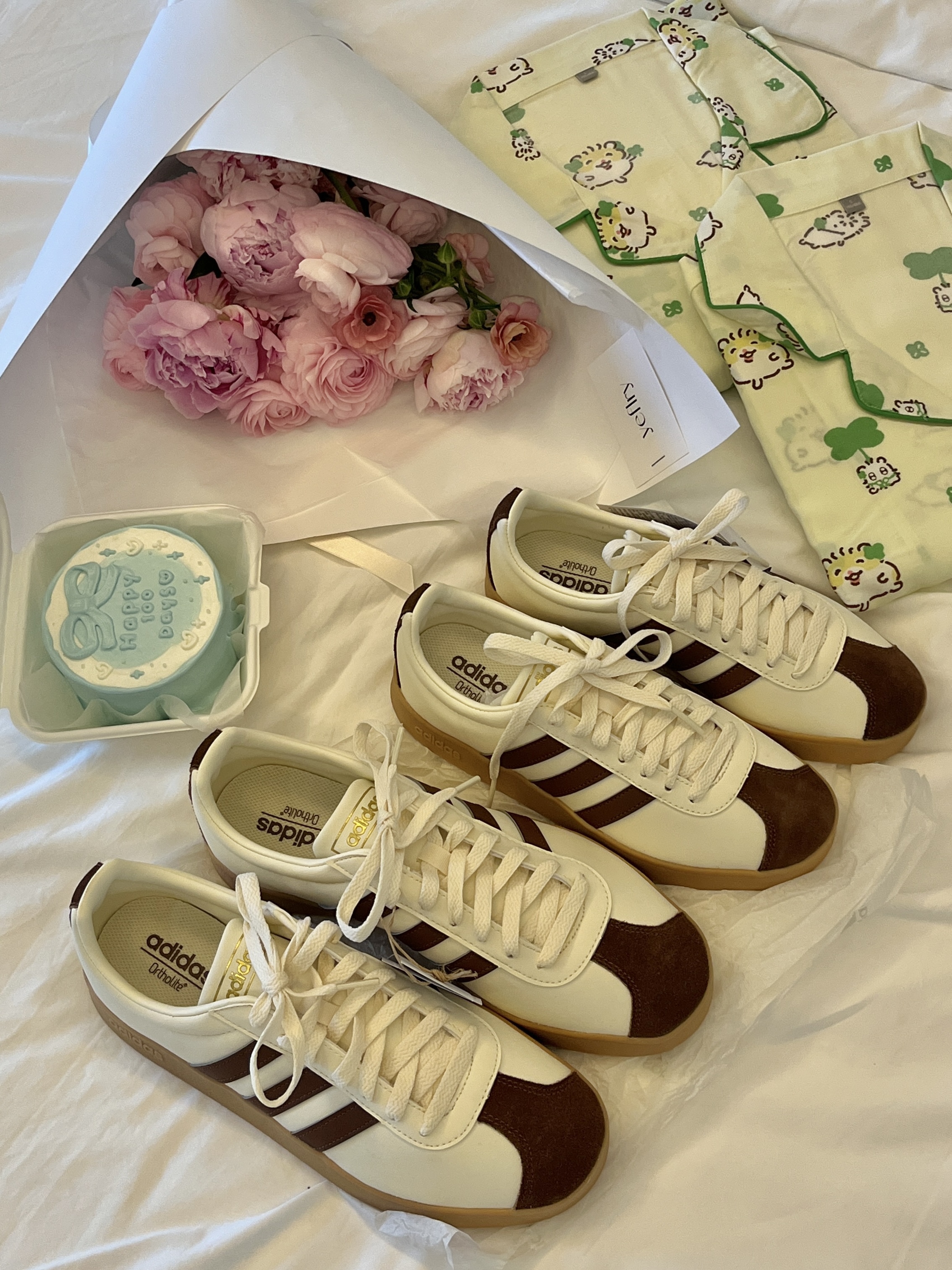Adidas VL Court 2.0 Cream Brown 착용 스타일