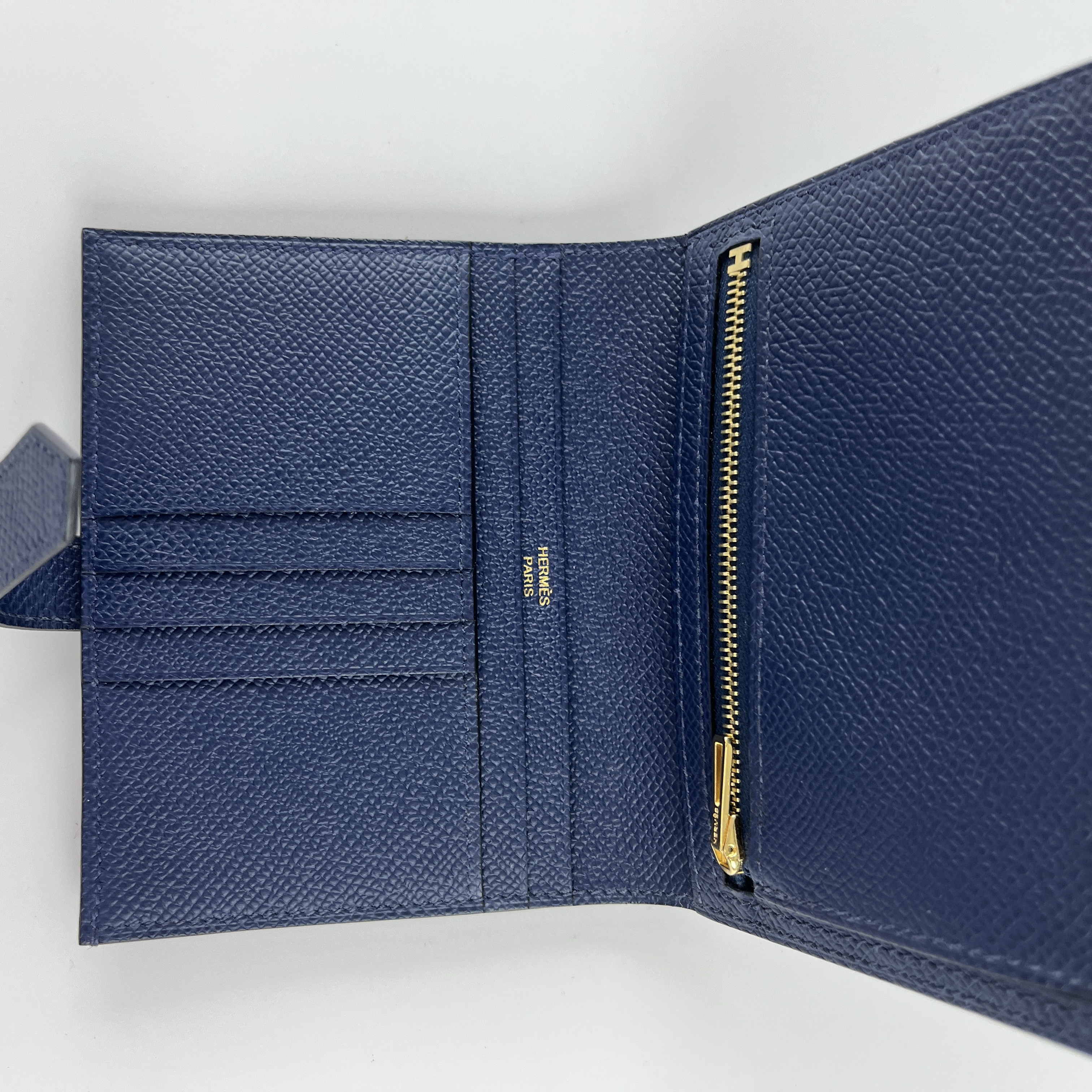 Hermes Bearn Compact Wallet Epsom & Gold Navy 착용 스타일 - 2