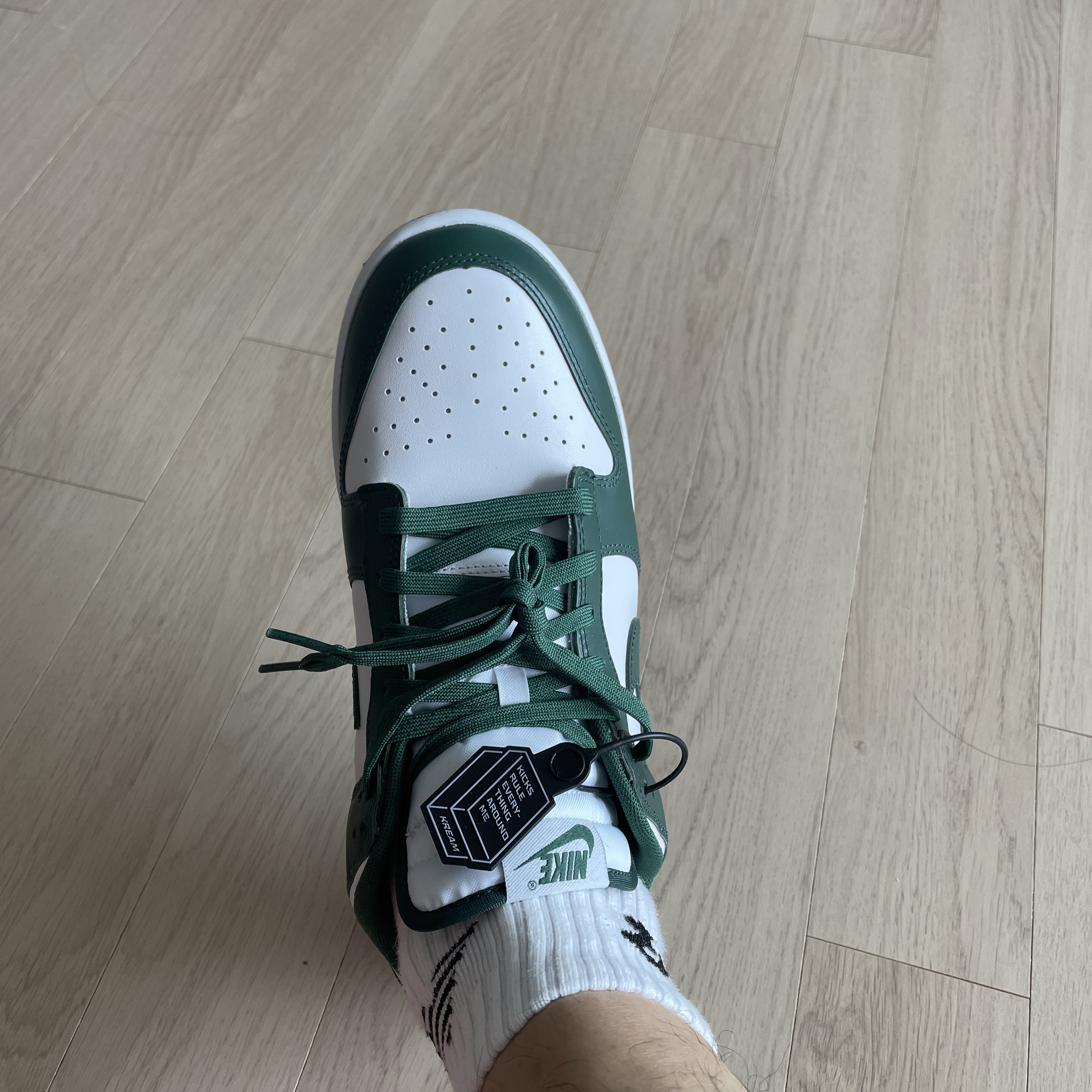 Nike Dunk Low Retro Varsity Green 착용 스타일 - 1