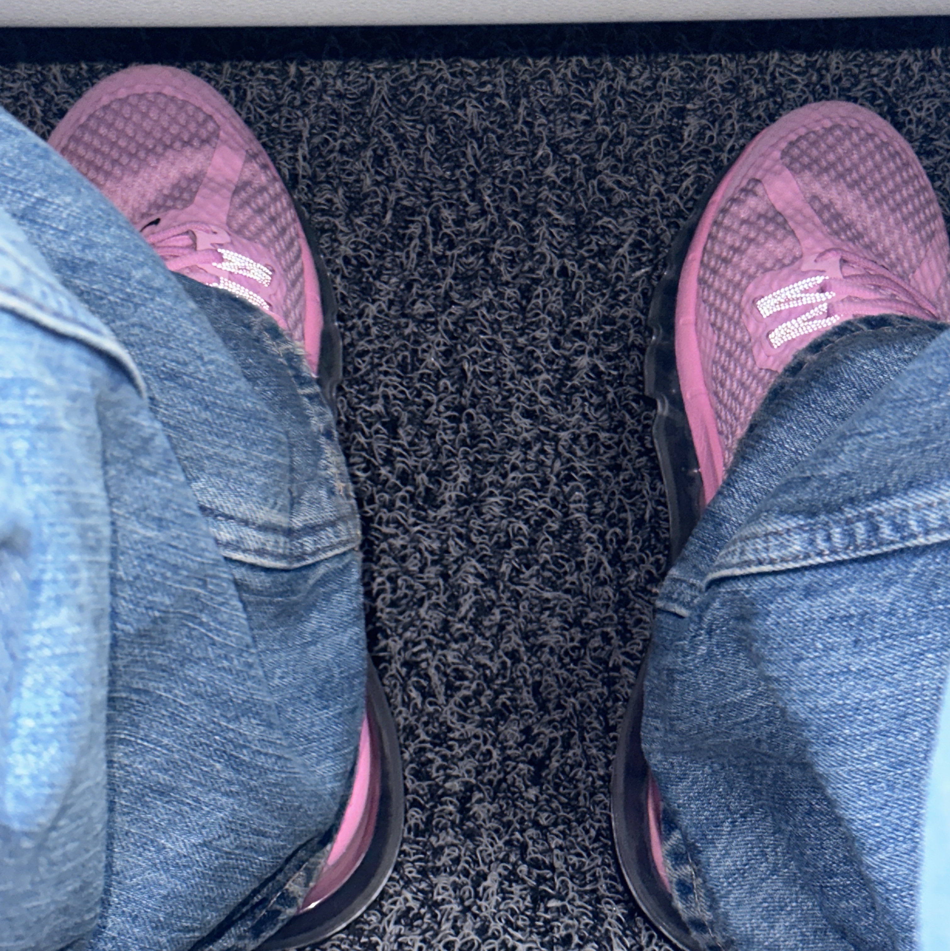 Nike x Stussy Air Max 2013 Psychic Pink 착용 스타일