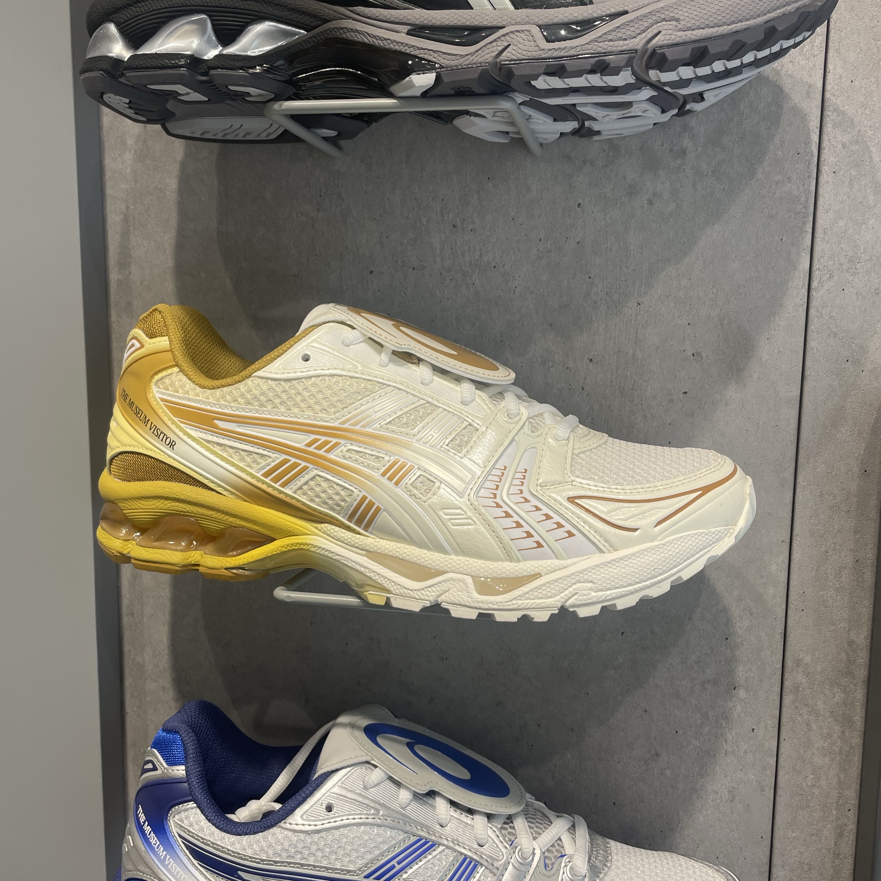Asics x The Museum Visitor Gel-Kayano 14 Cream Mineral Brown 착용 스타일