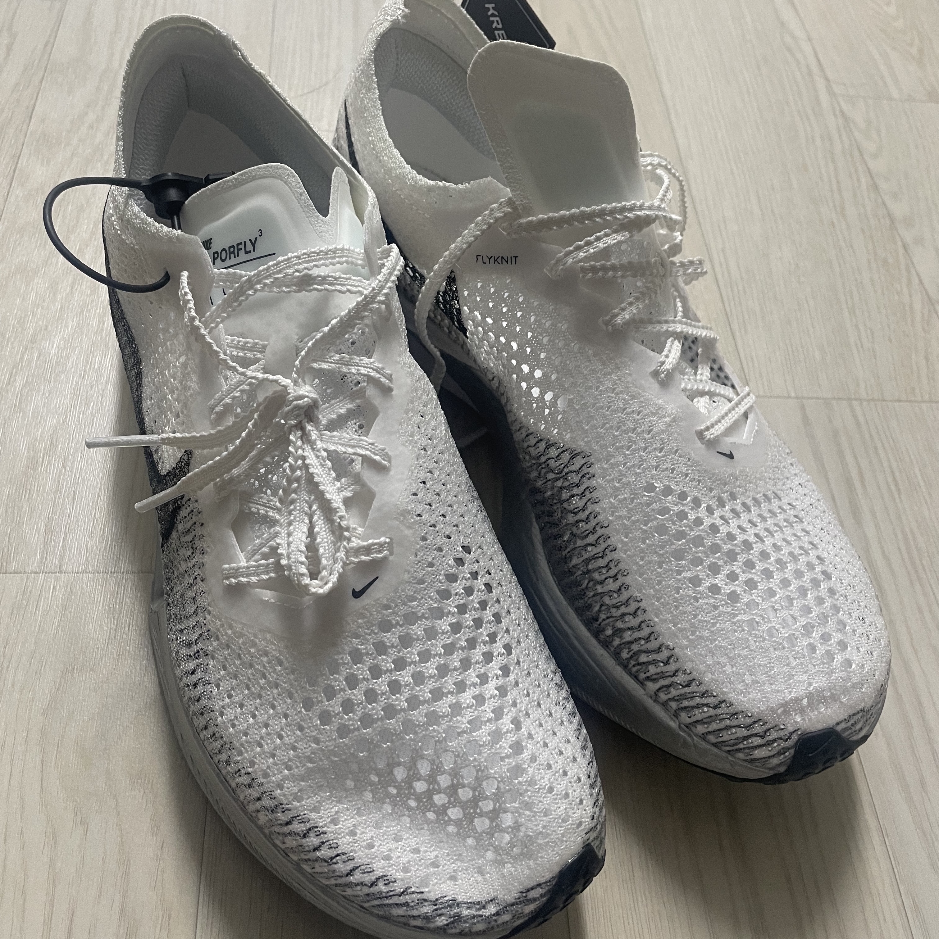 Nike ZoomX Vaporfly Next% 3 White Grey 착용 스타일