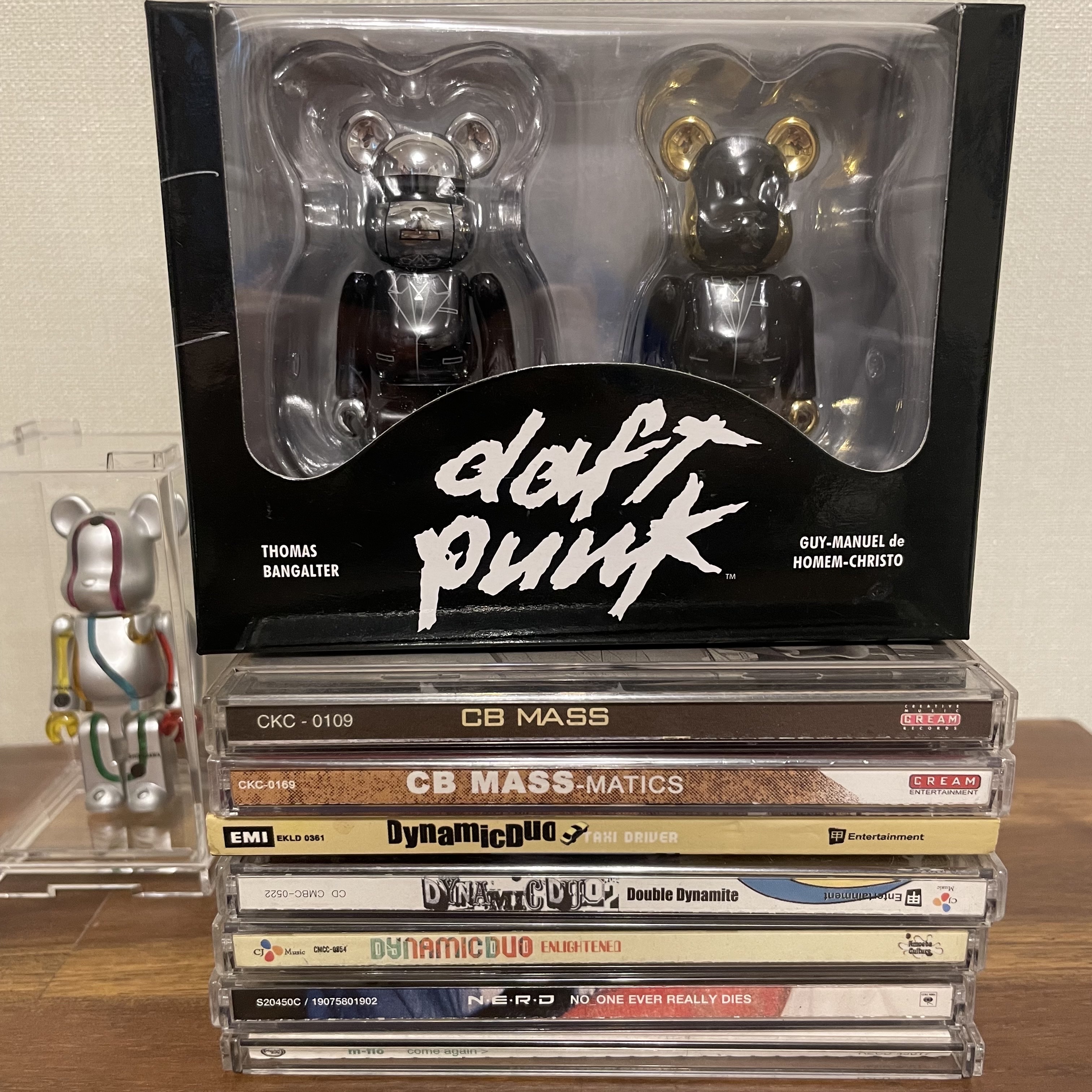 Bearbrick x Daft Punk Random Access Memories Ver. 2 Pack 100% 착용 스타일