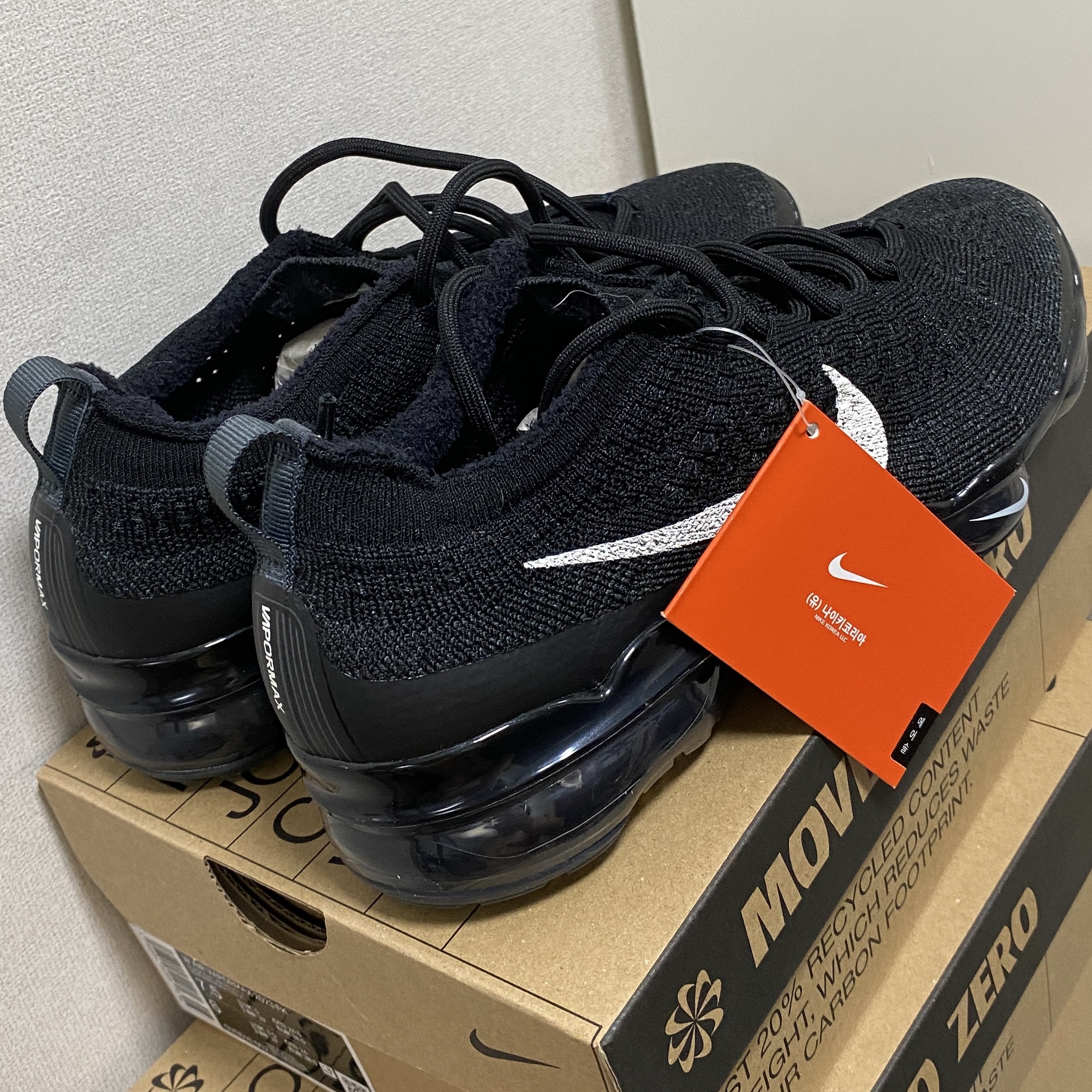 (W) Nike Air Vapormax 2023 Flyknit Anthracite 착용 스타일