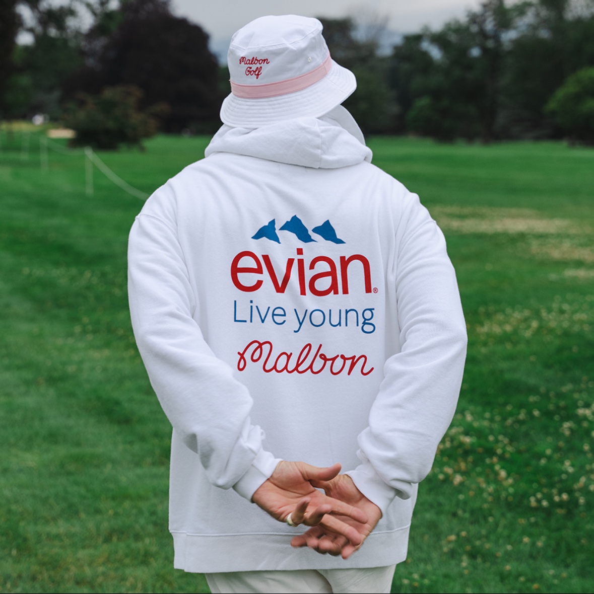 Malbon Golf x Evian French Terry Zip Up White 착용 스타일 - 1