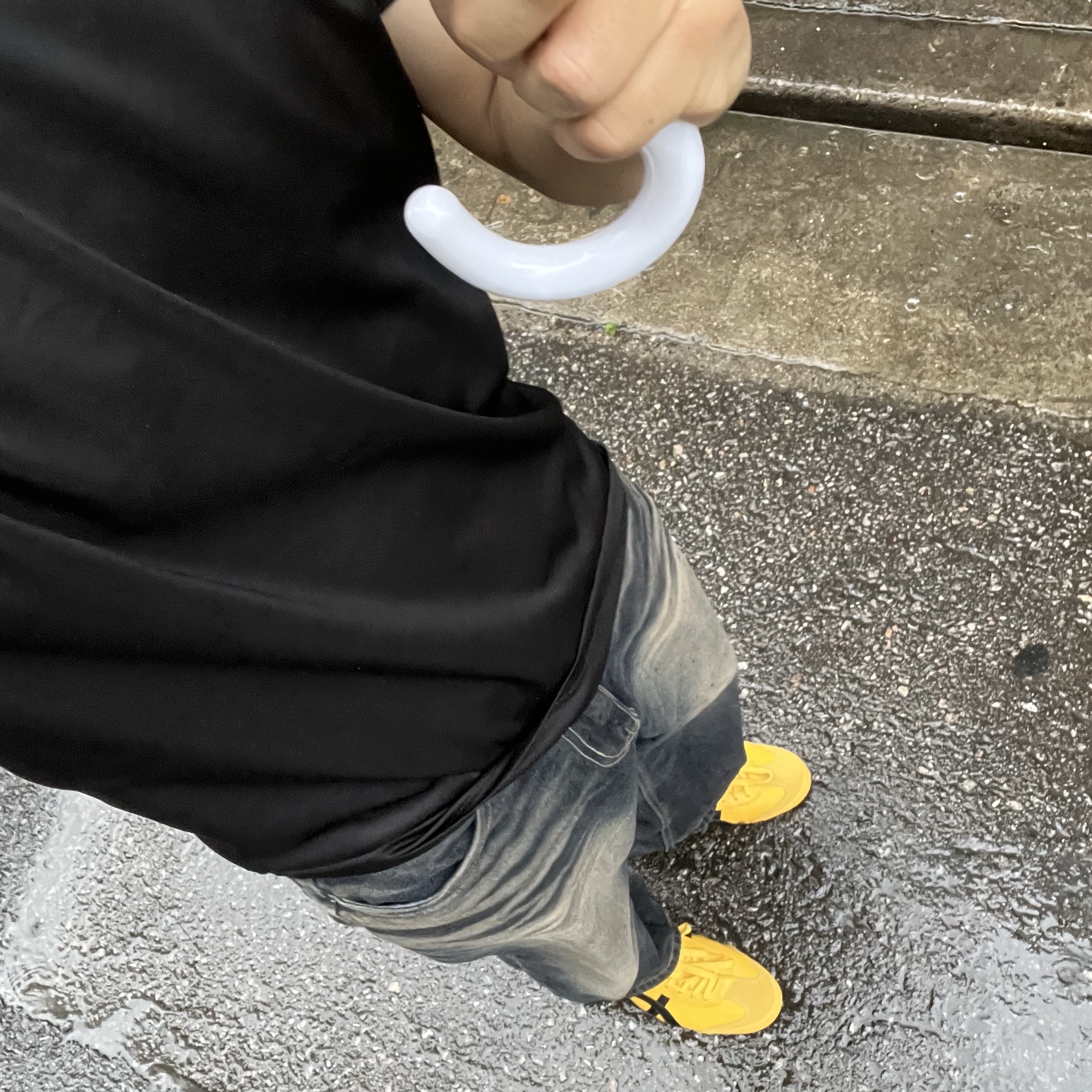 Onitsuka Tiger Mexico 66 Yellow Black 착용 스타일