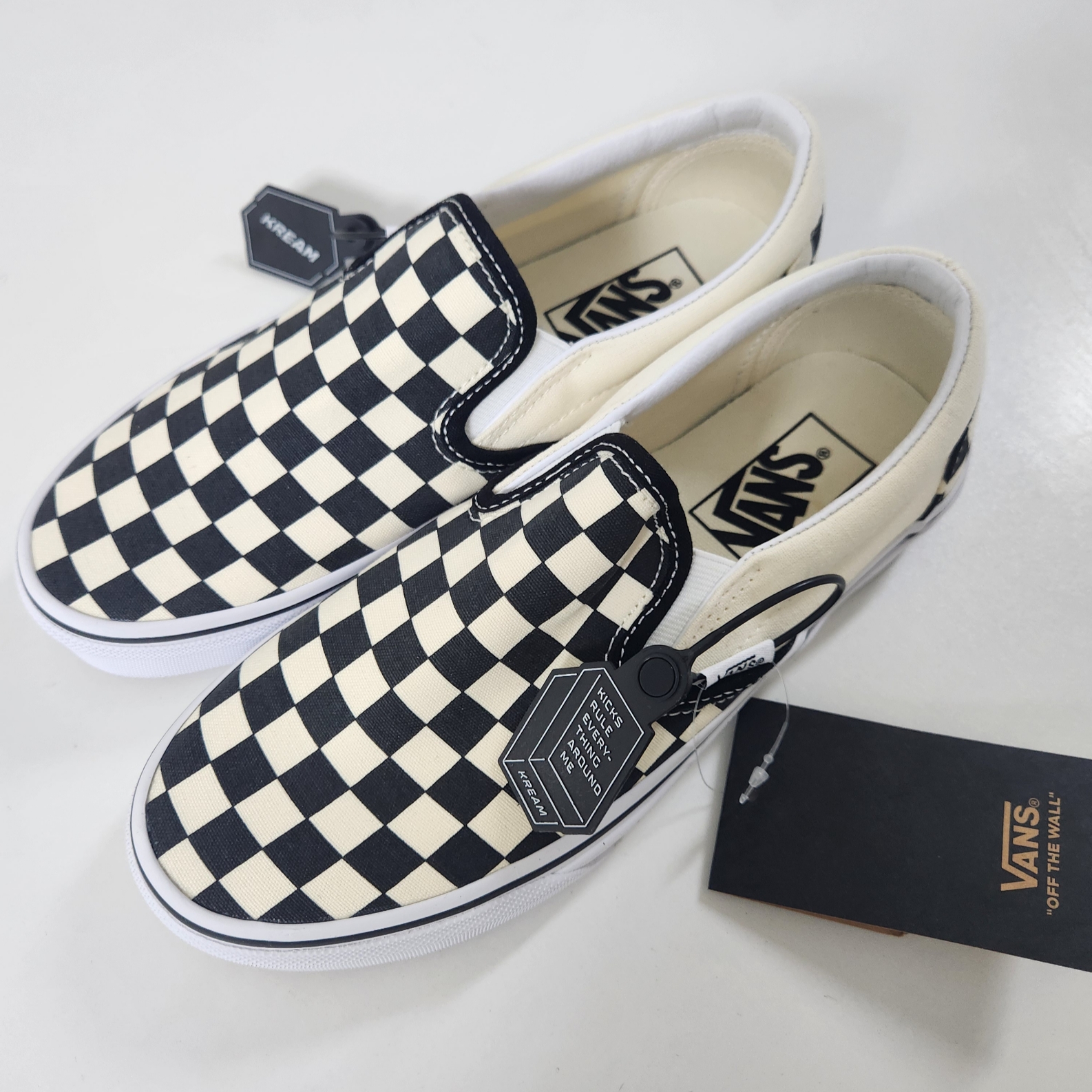 Vans Slip-On Checkerboard 착용 스타일