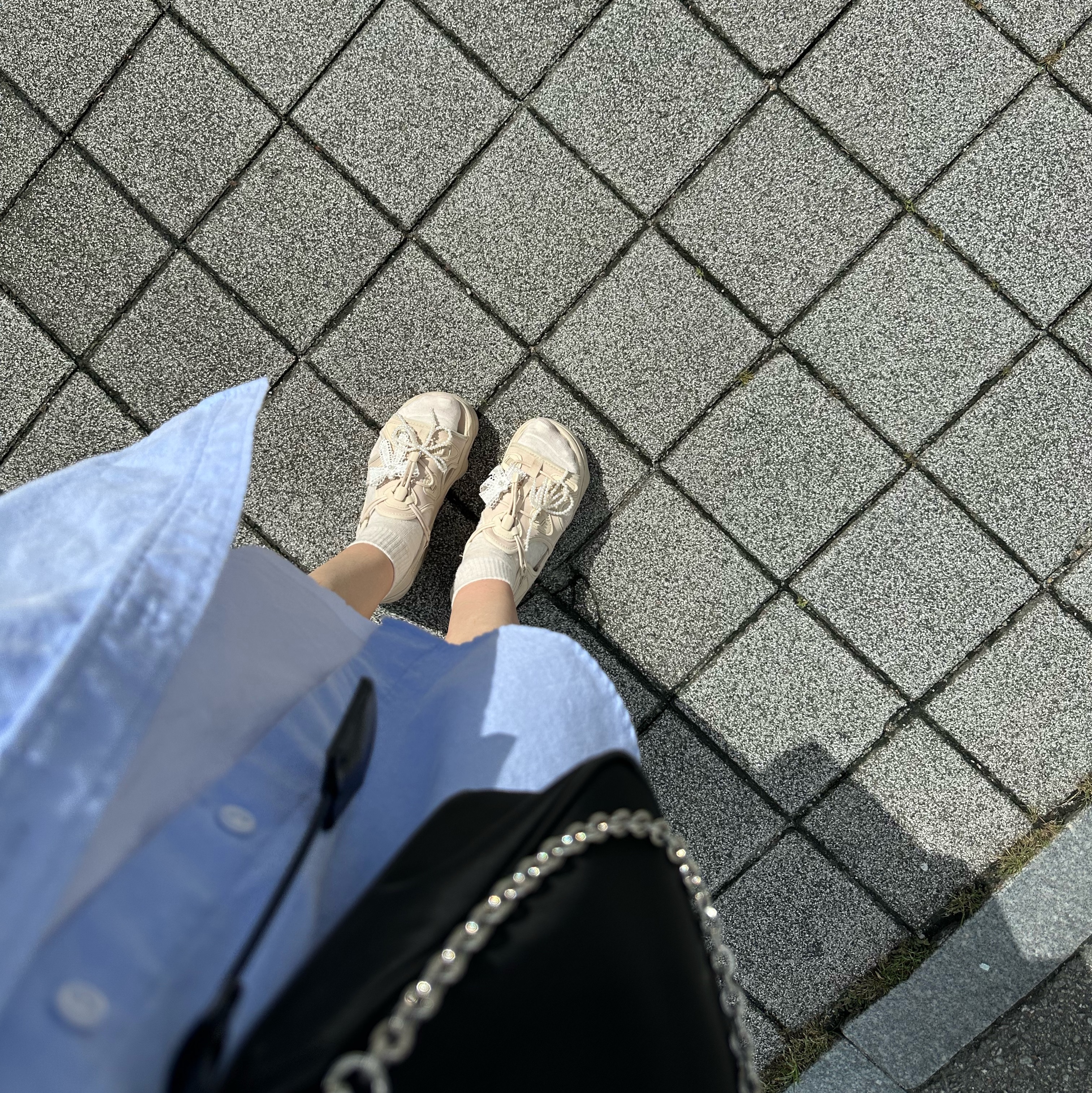 Prada Re-Edition 2005 Re-Nylon Shoulder Bag Black, (W) Nike Air Max Koko Sandal Sanddrift 착용 스타일 - 1