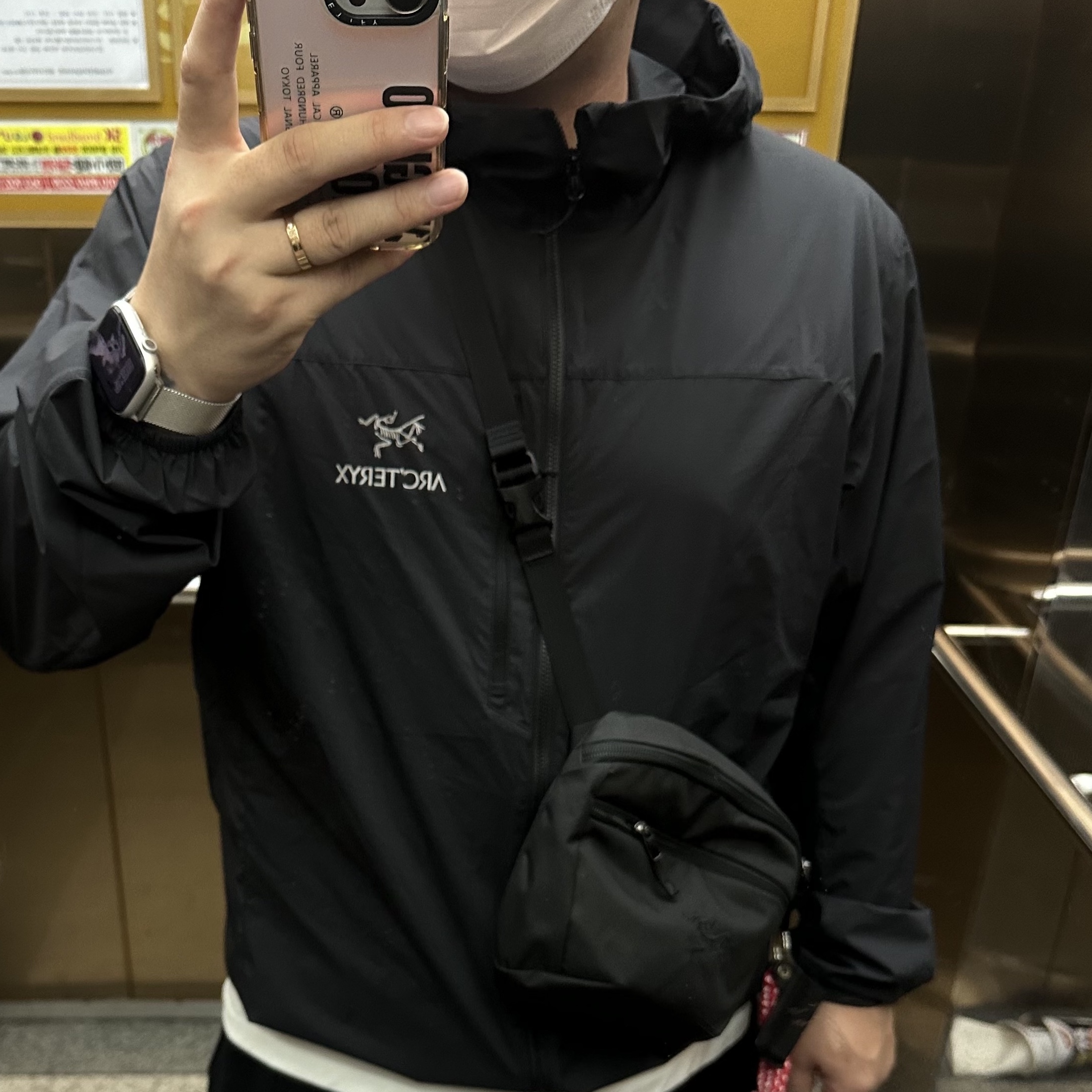 Arc'teryx Squamish Hoody Black 착용 스타일