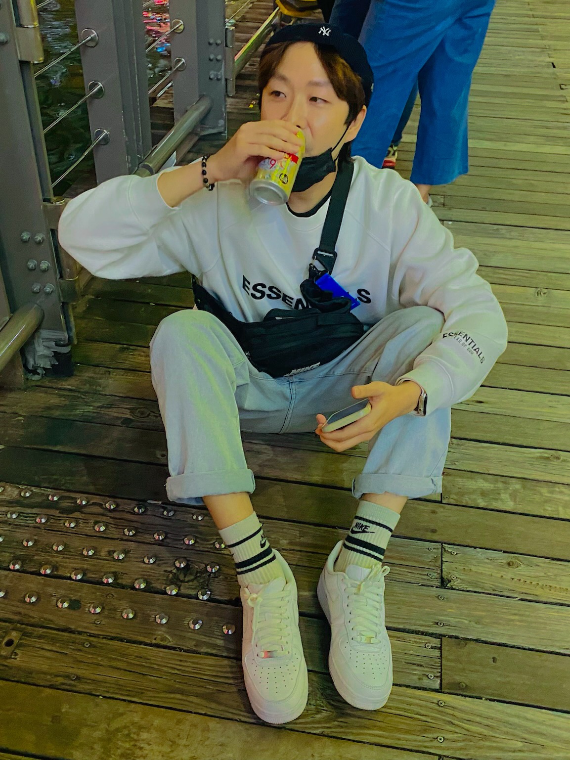 Essentials 3D Silicon Applique Crewneck White - 20SS, Nike Air Force 1 '07 Low White 착용 스타일 - 6