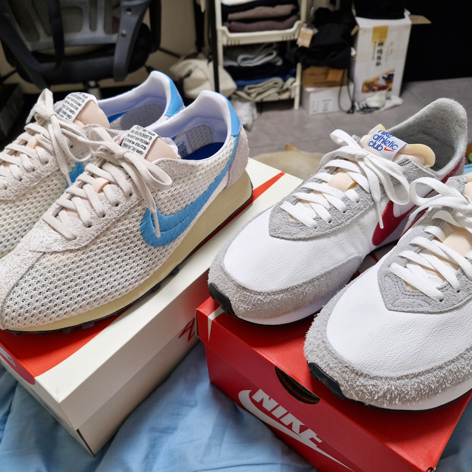 Nike x Stussy LD-1000 SP Phantom Aquarius Blue, Nike Waffle Trainer 2 Light Smoke Grey Gym Red 착용 스타일