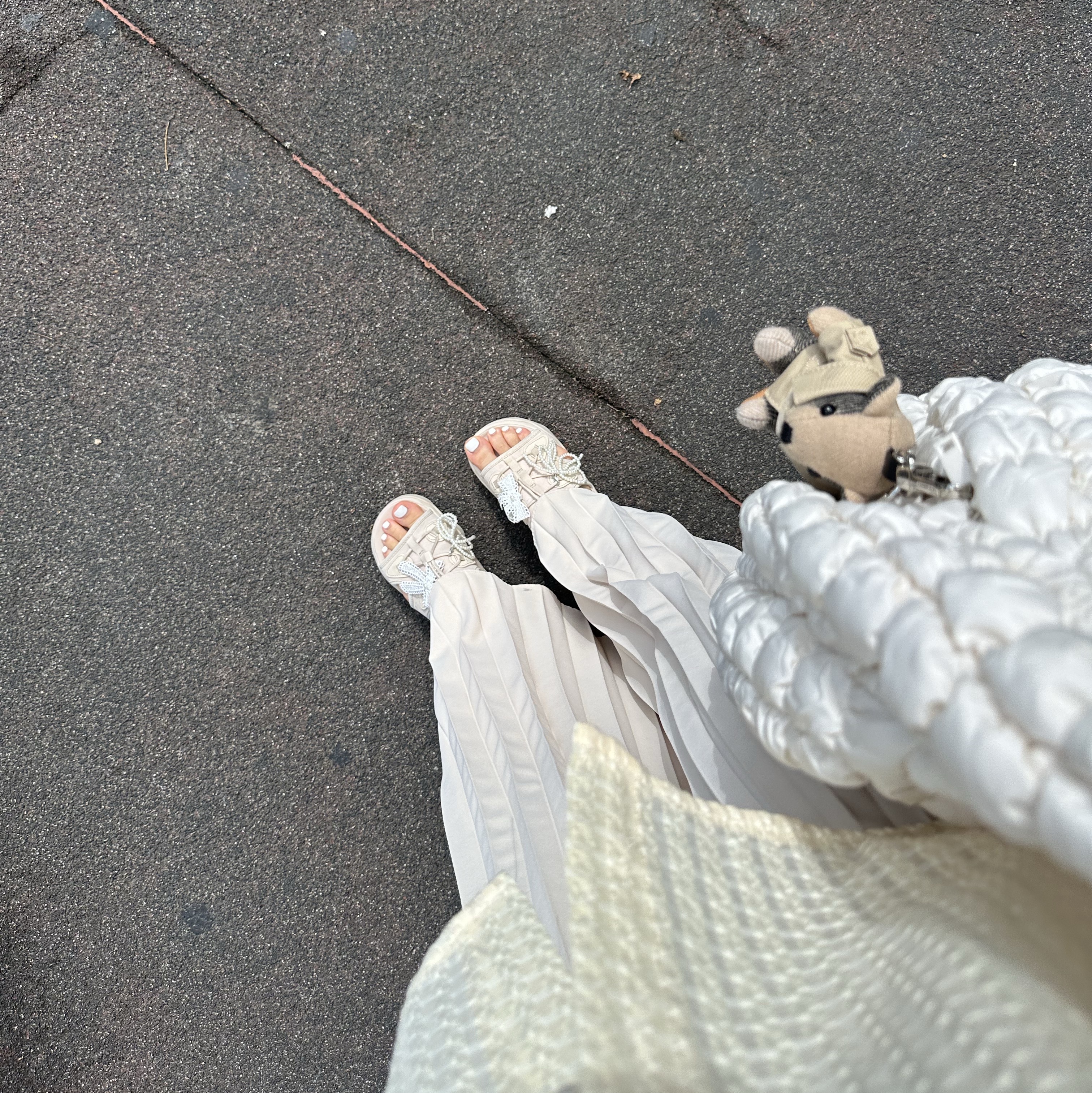 Prada Re-Edition 2005 Re-Nylon Shoulder Bag Black, (W) Nike Air Max Koko Sandal Sanddrift 착용 스타일 - 2