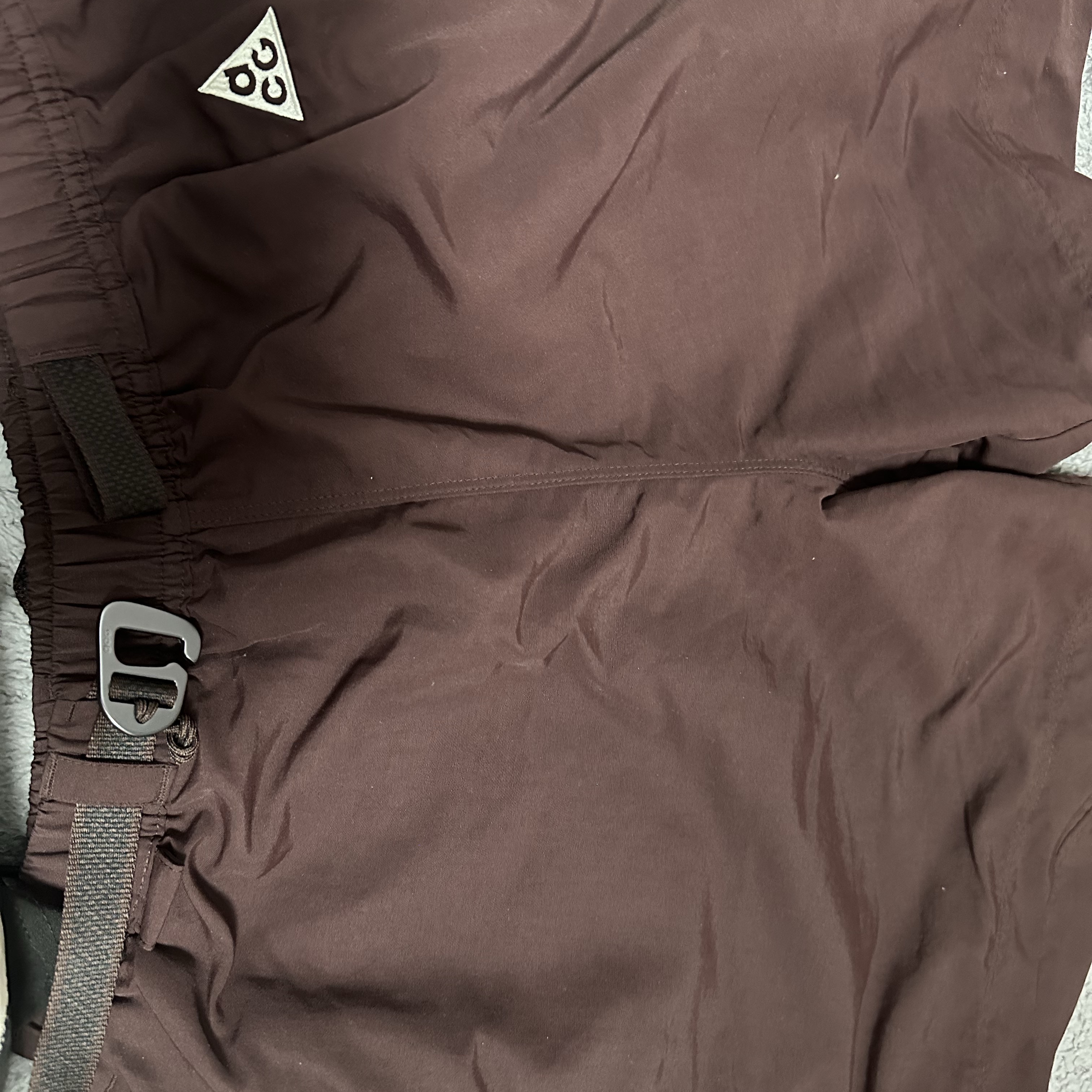 Nike NRG ACG Trail Shorts Earth - Asia 착용 스타일