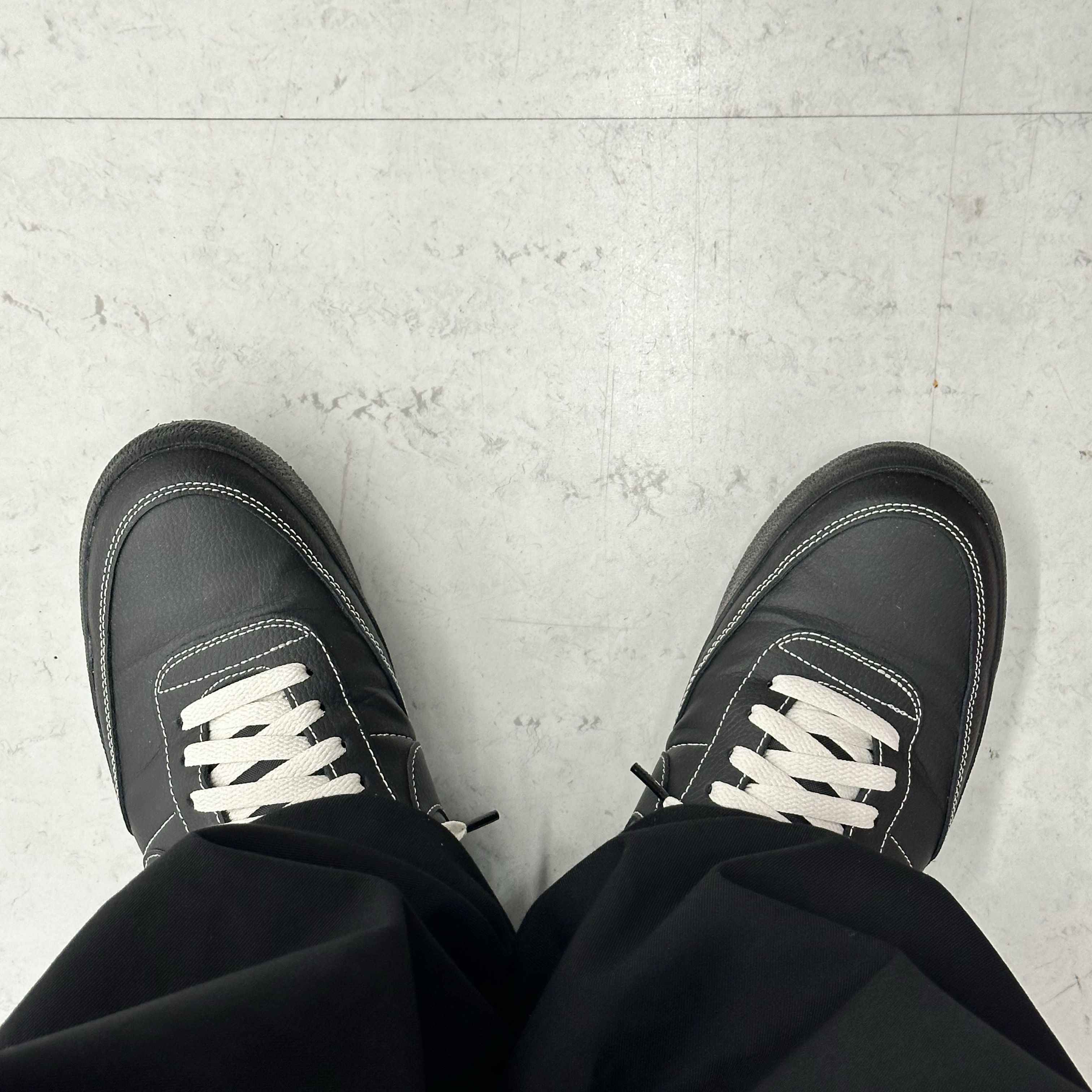 Nike Killshot 2 Black Phantom 착용 스타일