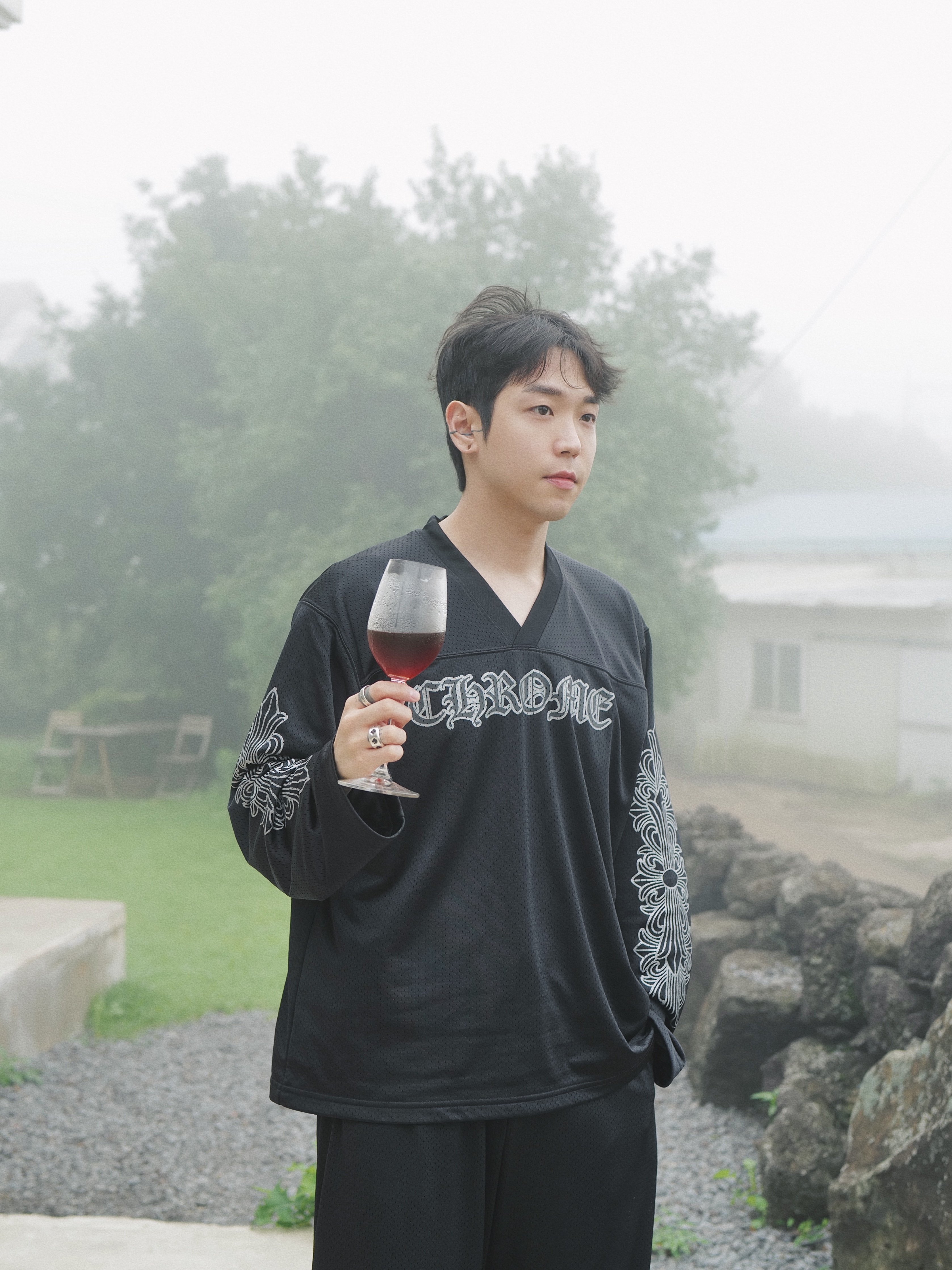 Chrome Hearts Warm Up LS Jersey Black, Chrome Hearts Mesh Varsity Pants Black 착용 스타일 - 4