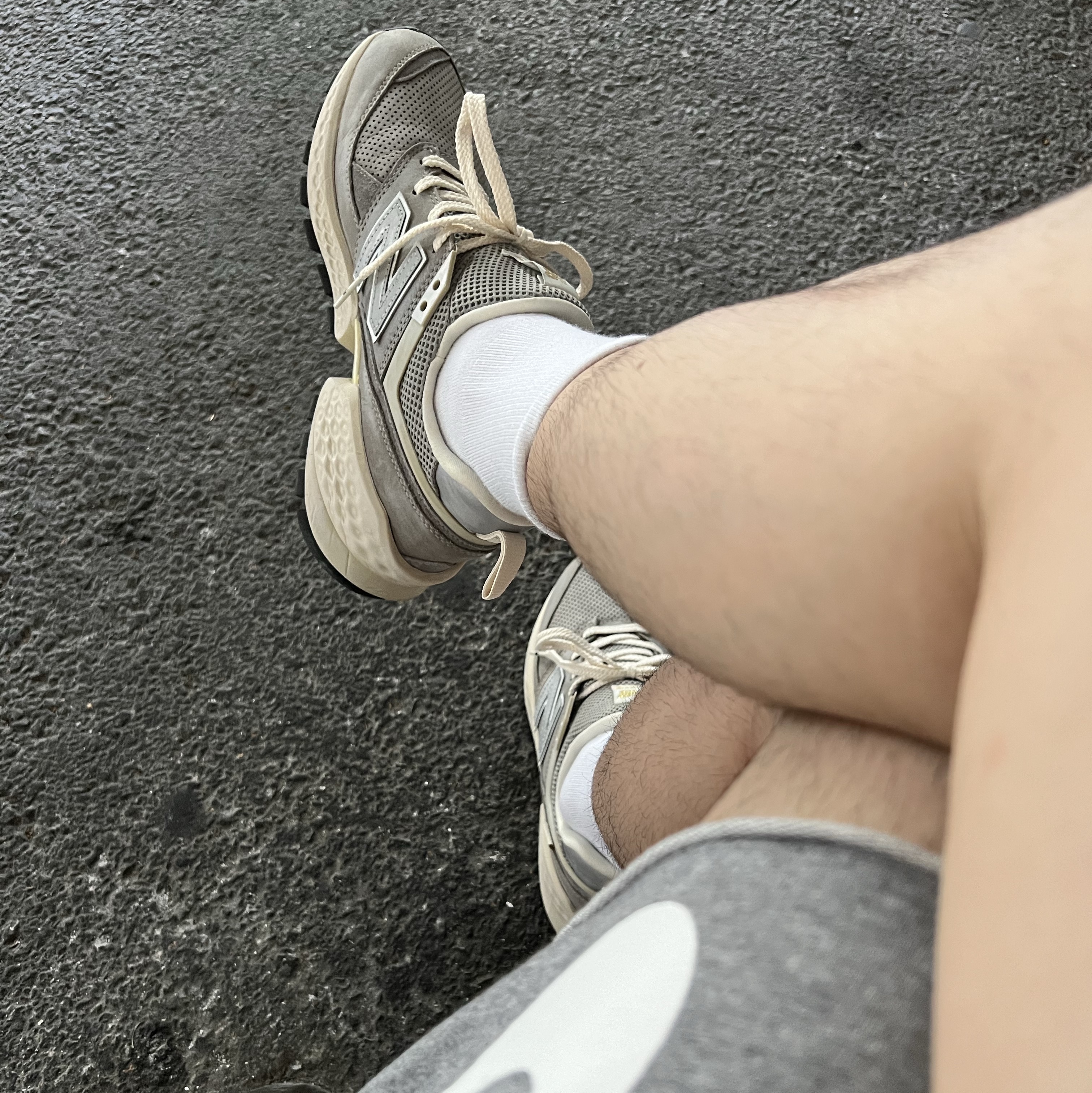 New Balance 574v2 Sport Vintage Grey 착용 스타일 - 5