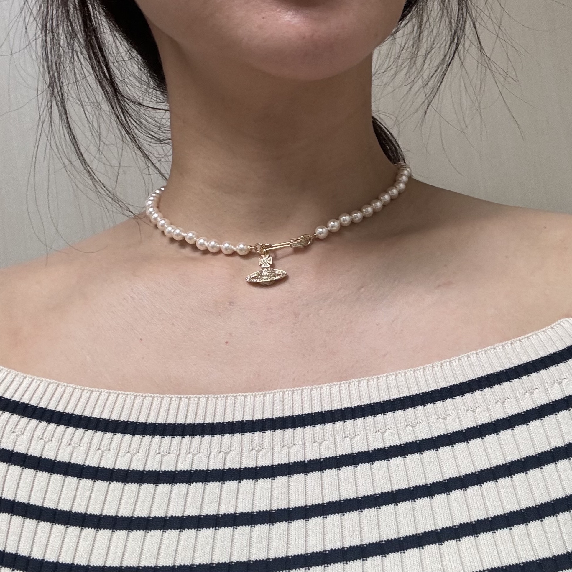 Vivienne Westwood Lucrece Pearl Necklace Silver 착용 스타일