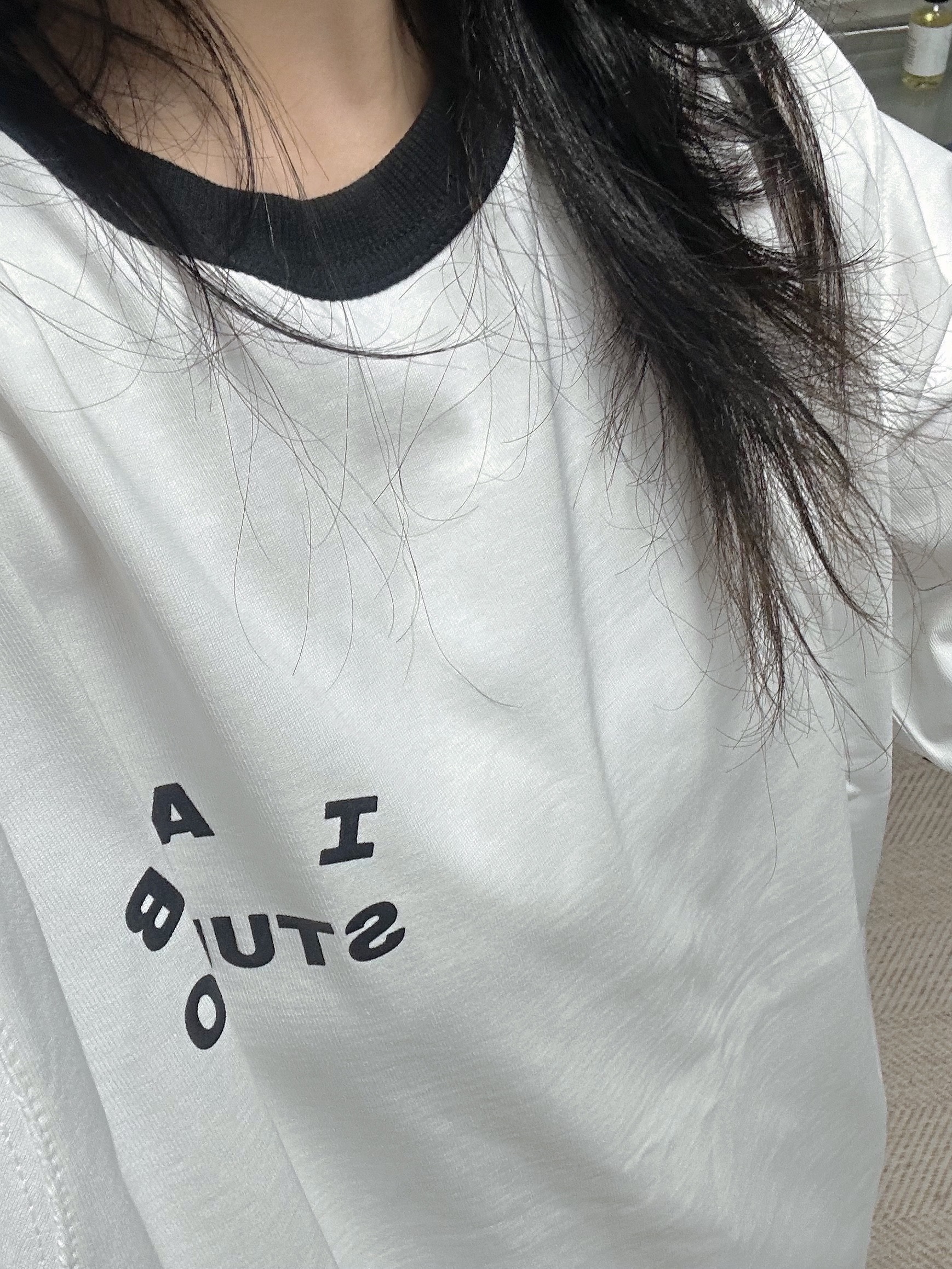 IAB Studio Established T-Shirt White Black 착용 스타일 - 2