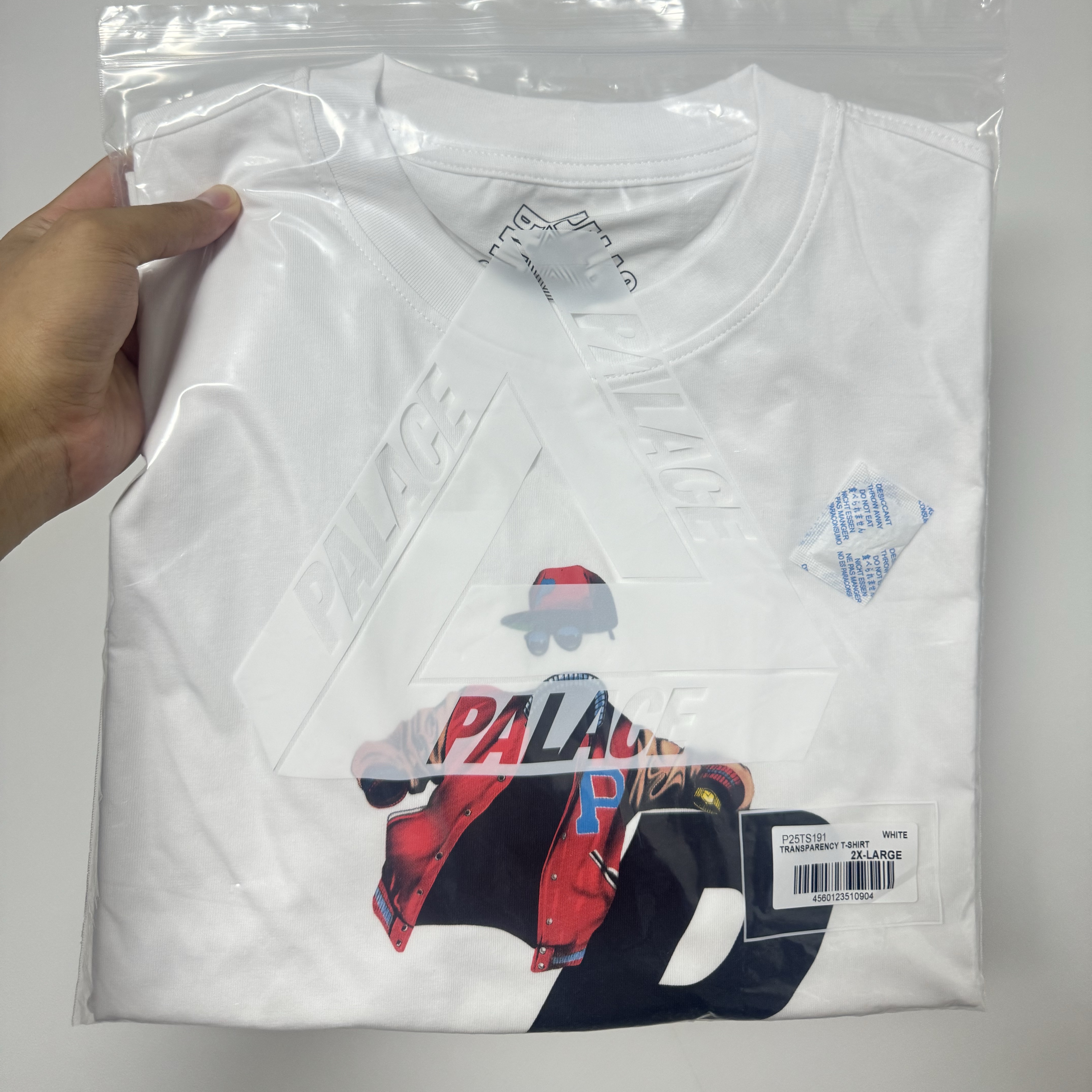 Palace Transparency T-Shirt White - 23FW 착용 스타일