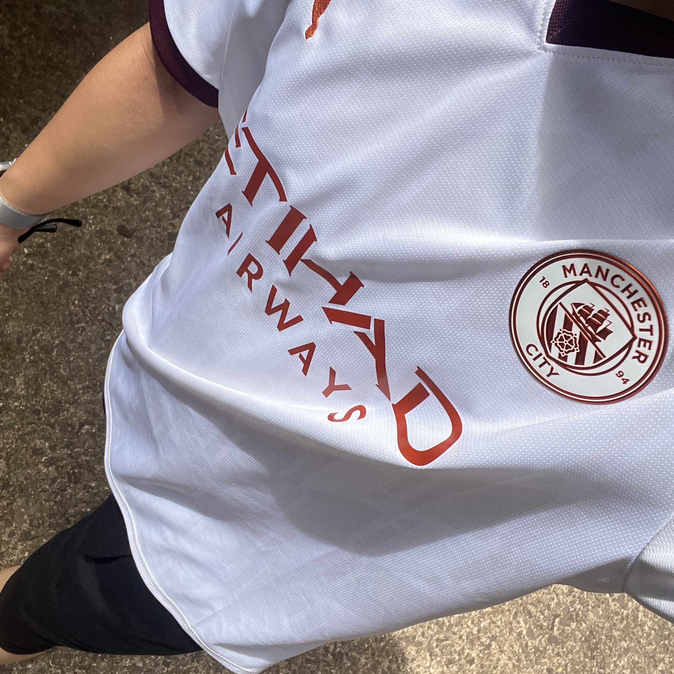 Puma Manchester City 2023/24 Away Jersey White Aubergine (Non Marking Ver.) 착용 스타일