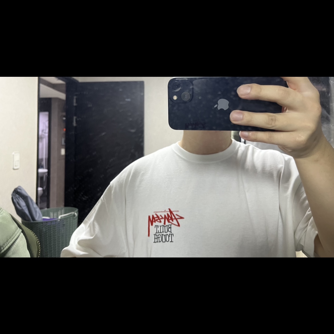 Stussy Fuzzy Dice T-Shirt White, Stussy Built Tough T-Shirt White 착용 스타일 - 2
