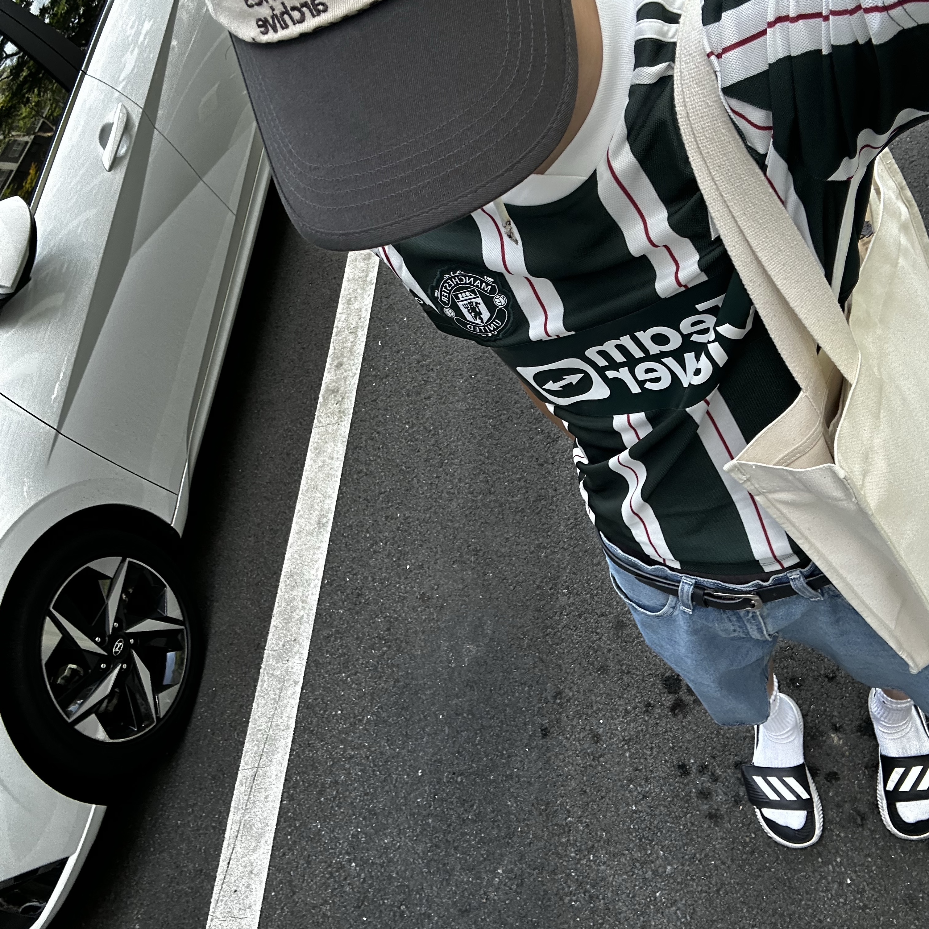 Adidas Manchester United 2023/24 Away Jersey Green Night Core White - KR Sizing (Non Marking Ver.) 착용 스타일
