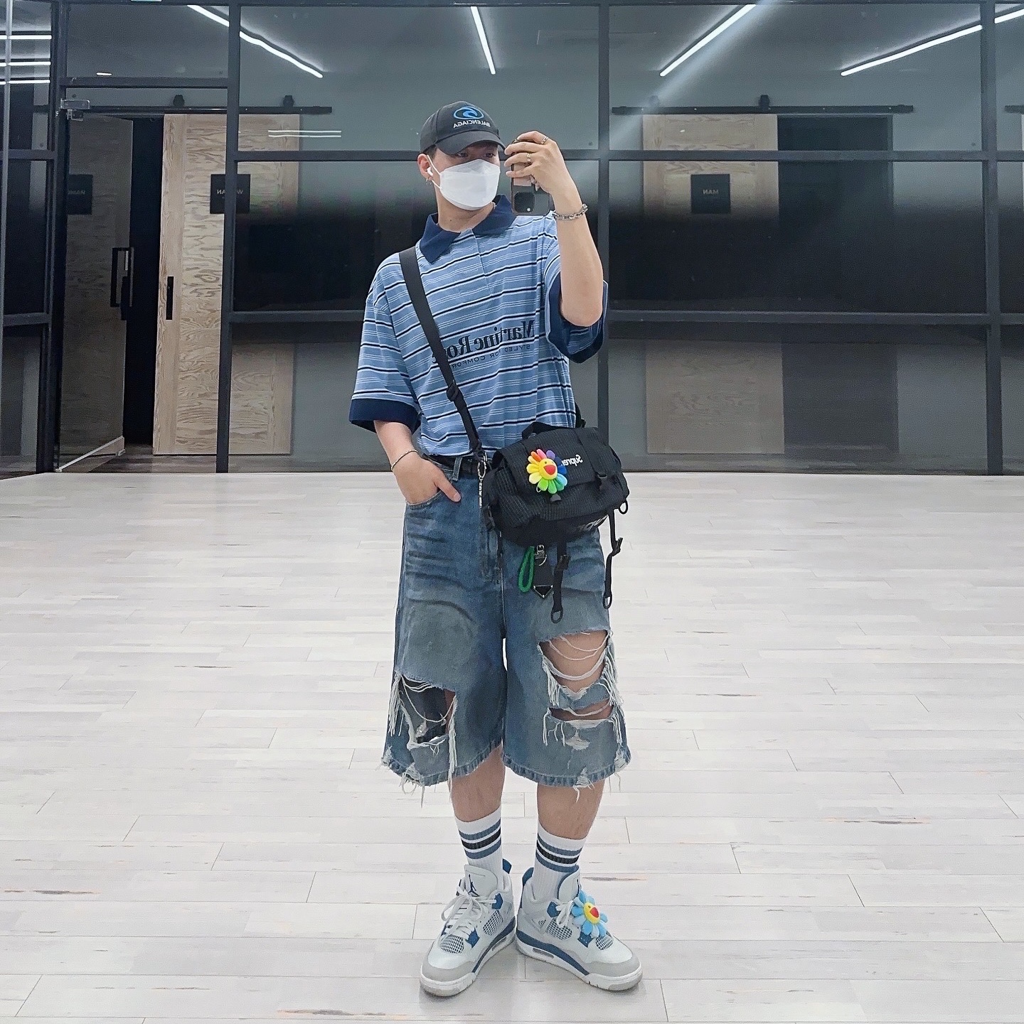 Martine Rose Stretched Polo Blue Stripe, Supreme Mini Duffle Bag Black - 24SS 착용 스타일 - 2
