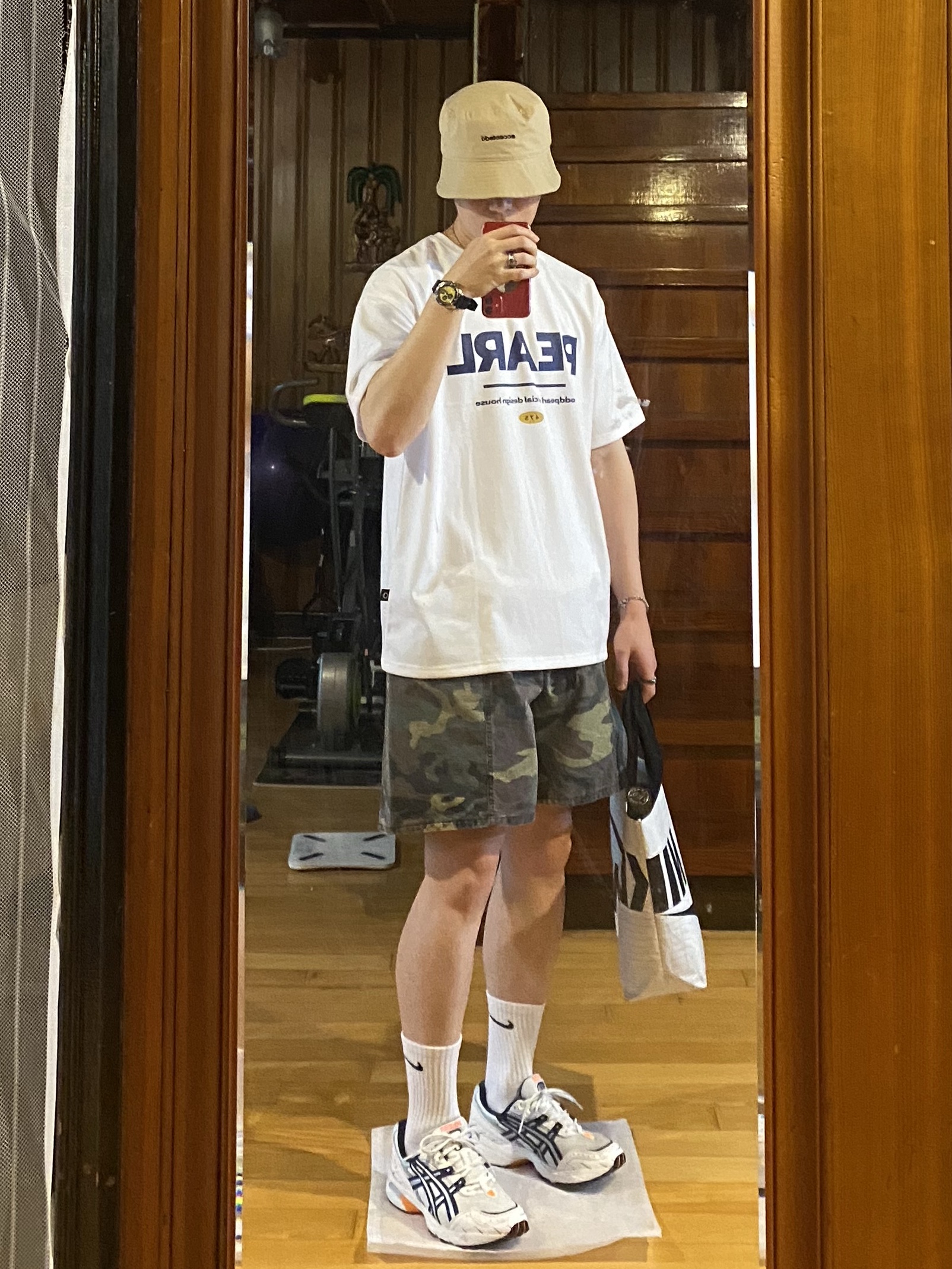 (W) Asics Gel-1090 White Midnight, Nike Everyday Cushioned Training Crew Socks White (3 Pack/Korean Ver.) 착용 스타일 - 5