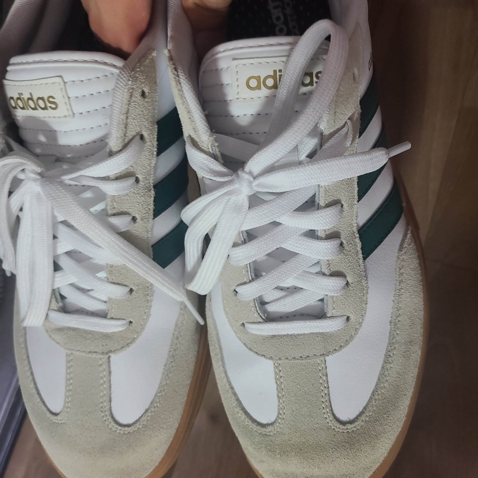 Adidas Gradas Collegiate Green 착용 스타일