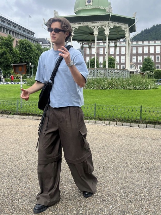 Holzweiler Women Gorti Trousers Blue 착용 스타일 - 2