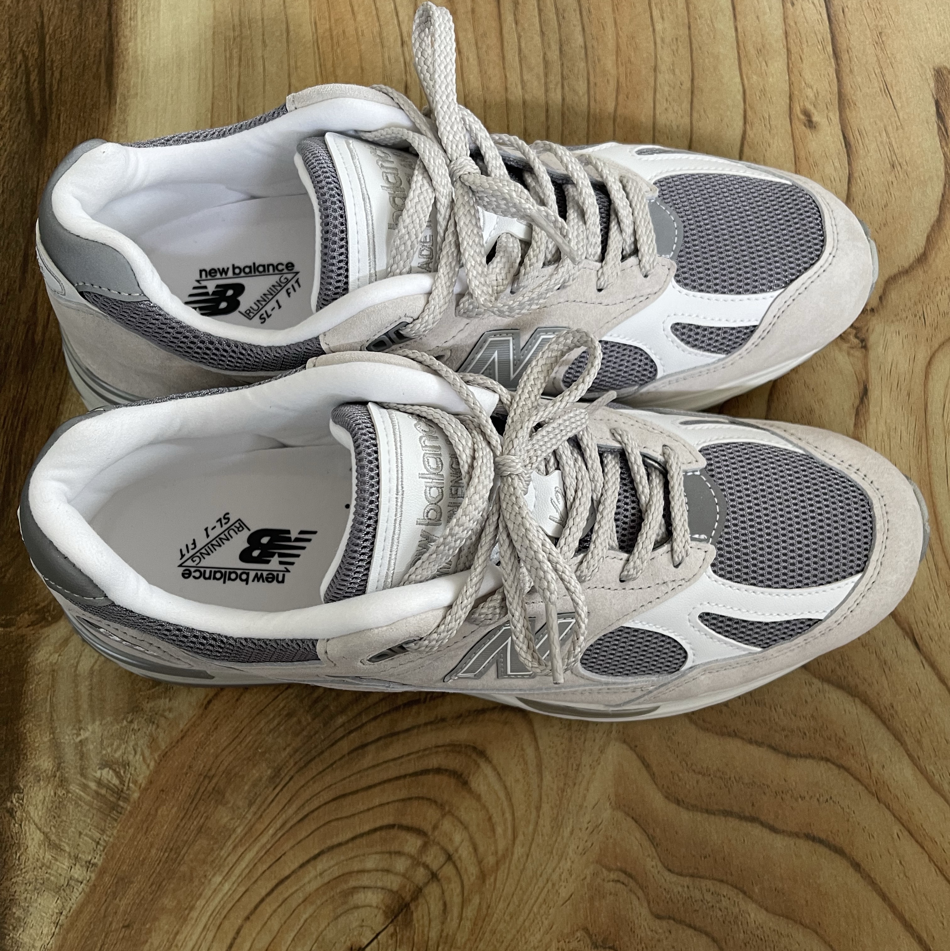 New Balance 991v2 Made in UK Nimbus Cloud Cool Grey - D Standard 착용 스타일 - 3