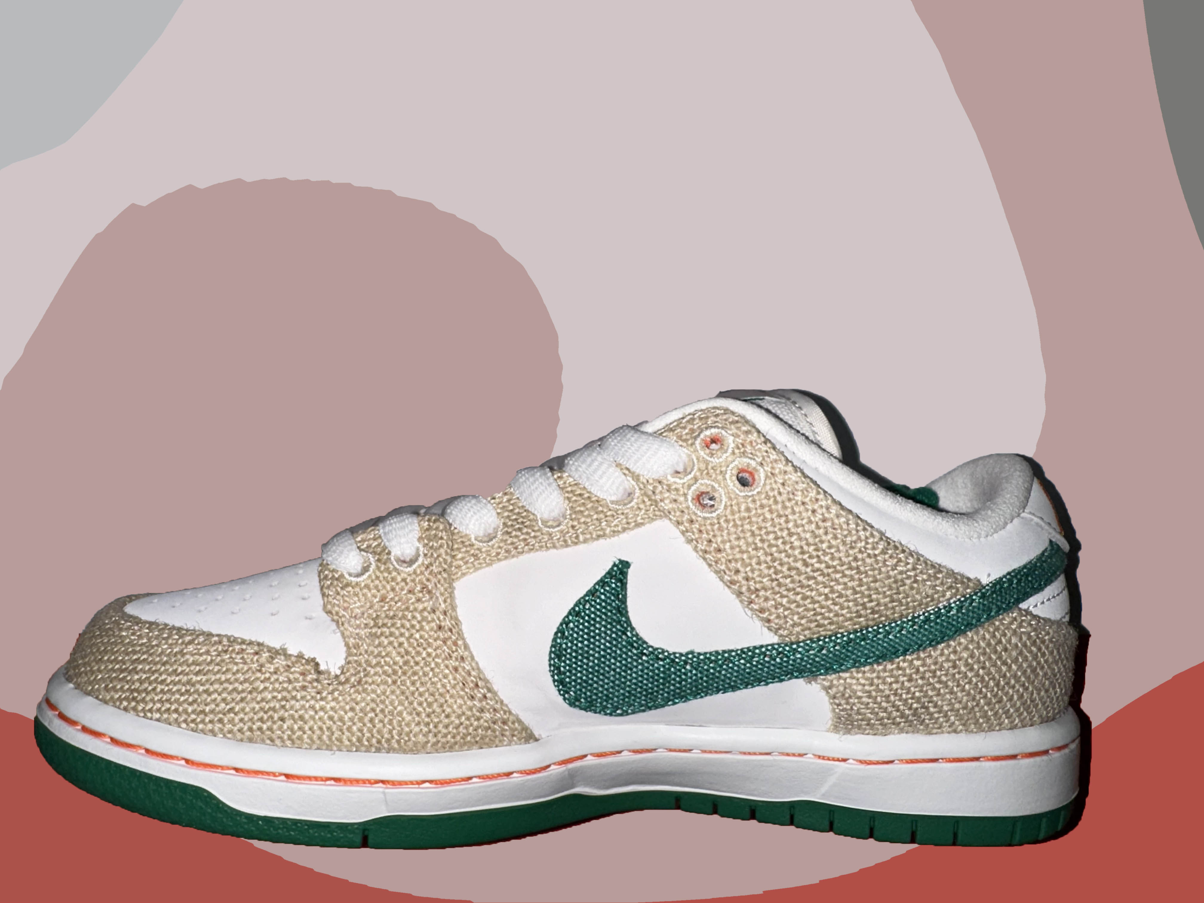 Nike x Jarritos SB Dunk Low Phantom and Malachite 착용 스타일
