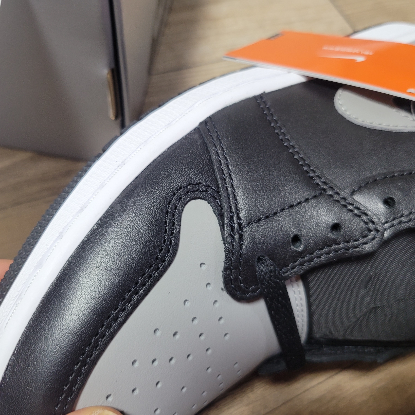 Jordan 1 Retro Low OG Shadow 착용 스타일 - 2