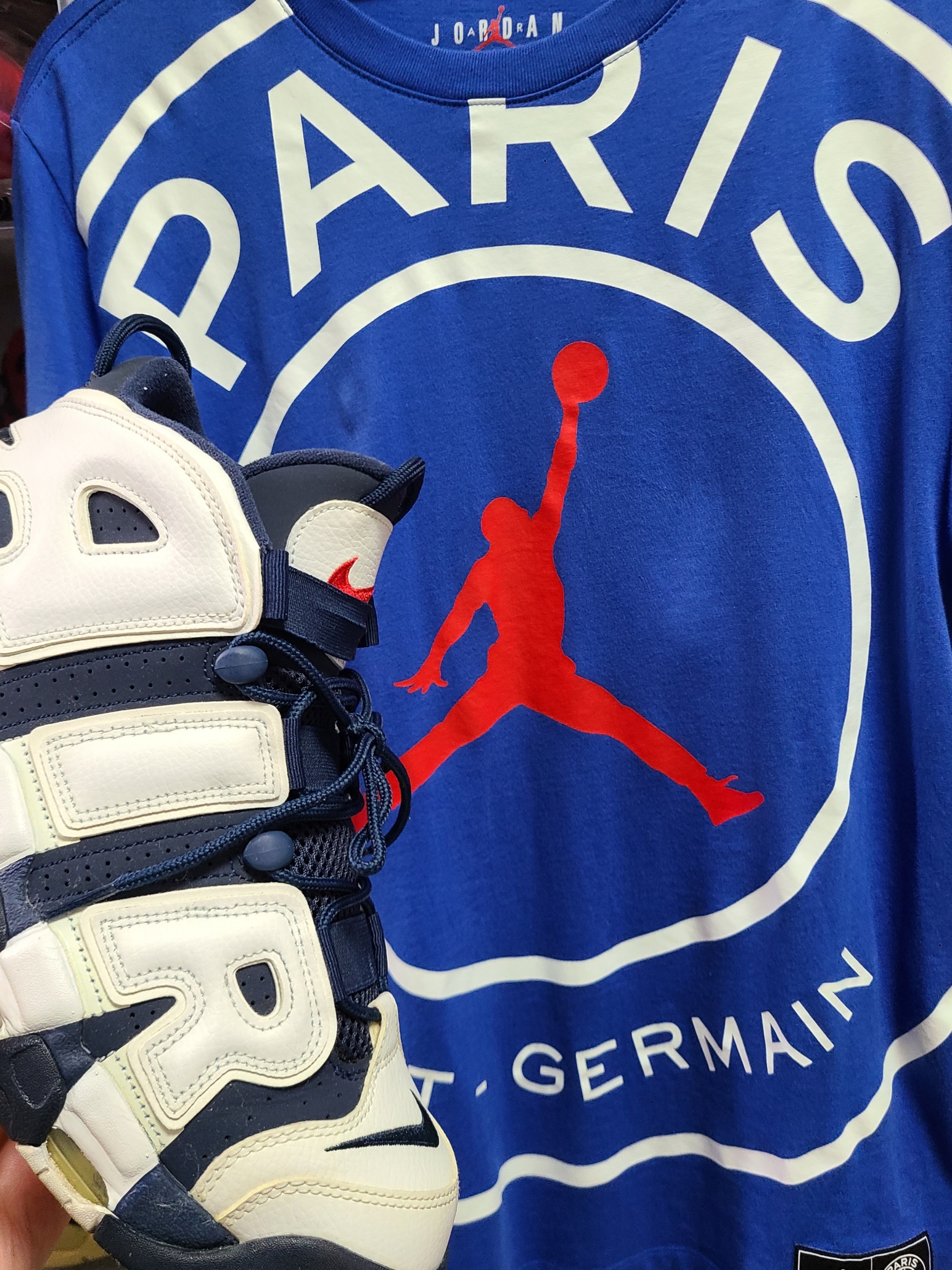 Nike Air More Uptempo Olympic 2016, Jordan x Paris Saint-Germain Logo T-Shirt Black - US/EU 착용 스타일 - 2