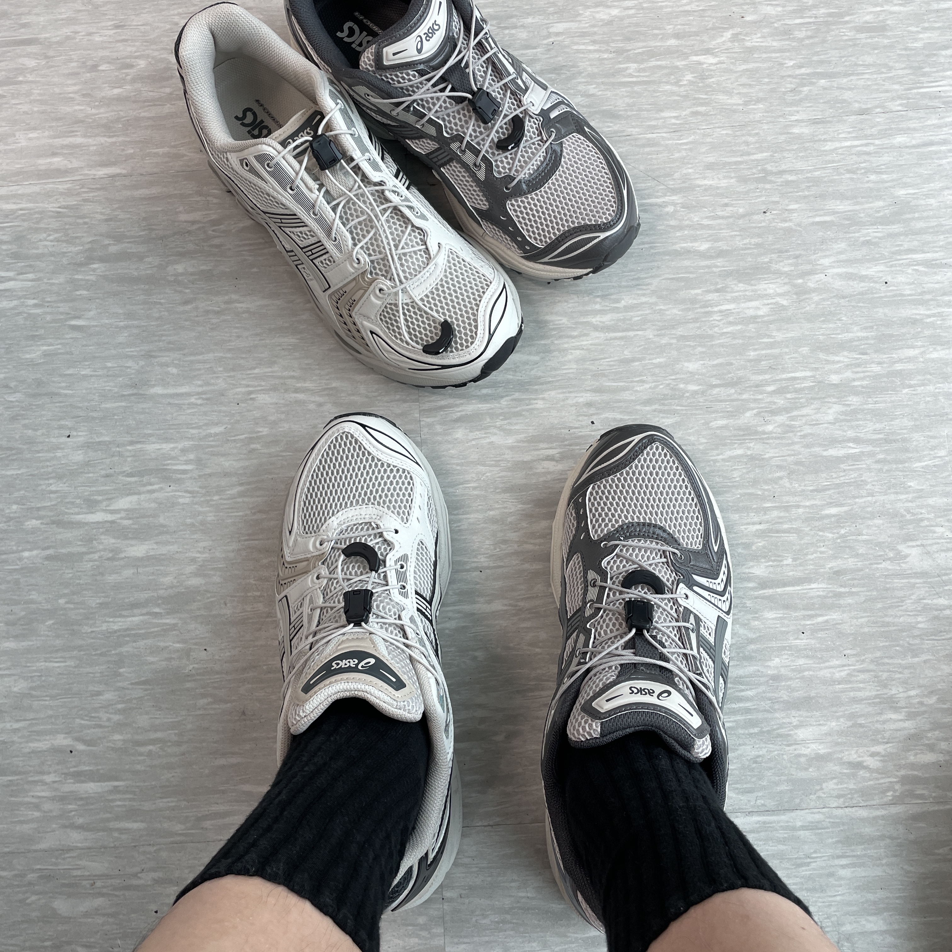 Asics Unlimited Gel-Kayano 14 Smoke Grey, Asics Unlimited Gel-Kayano 14 Oyster Grey Clay Grey 착용 스타일 - 1