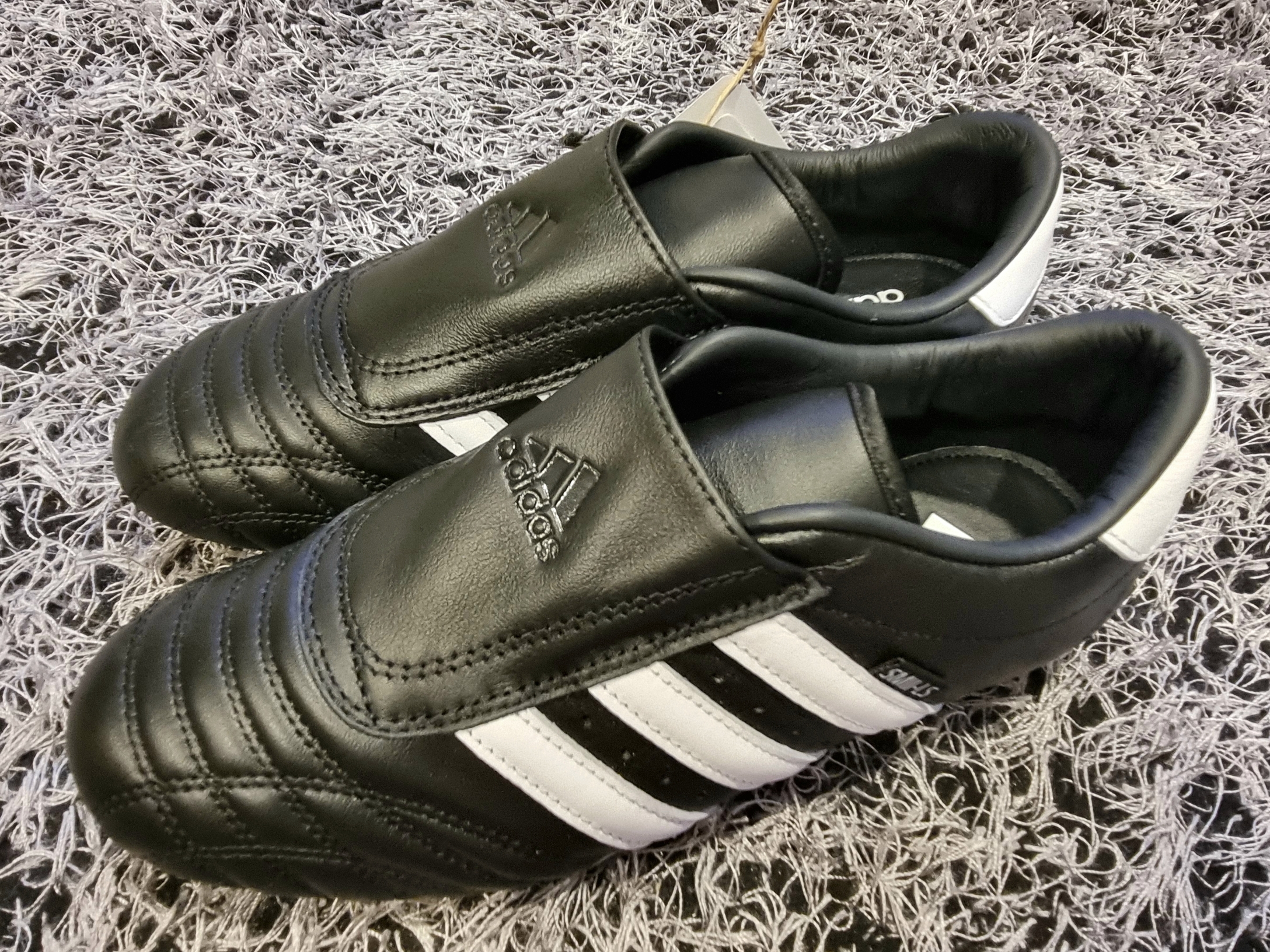 (W) Adidas Taekwondo Core Black Cloud White 착용 스타일 - 1