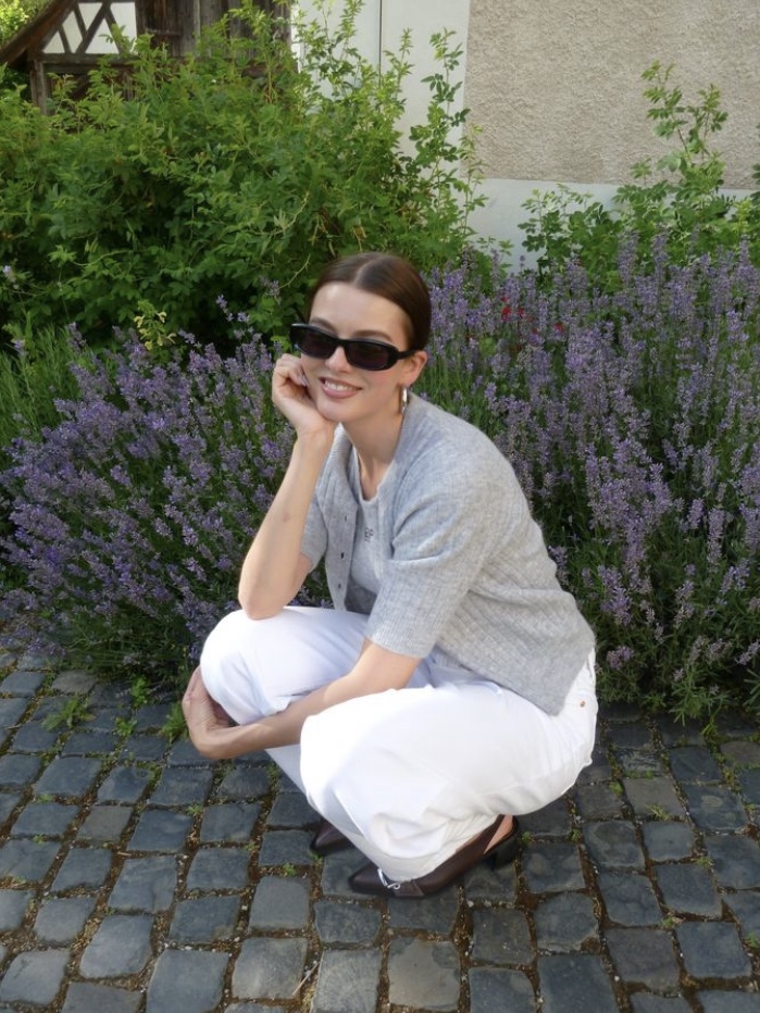 Baum und Pferdgarten Women Cathia Grey Melange - 24FW, Baum und Pferdgarten Women Chaia Grey Melange - 24FW 착용 스타일 - 3