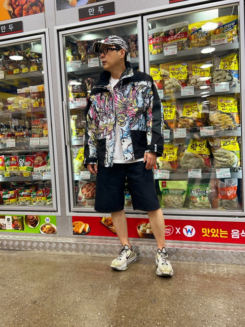 Supreme x The North Face Steep Tech Apogee Jacket Multicolor Dragon - 22FW, Supreme Washed Chino Twill Camp Cap Zebra - 22FW 착용 스타일 - 3